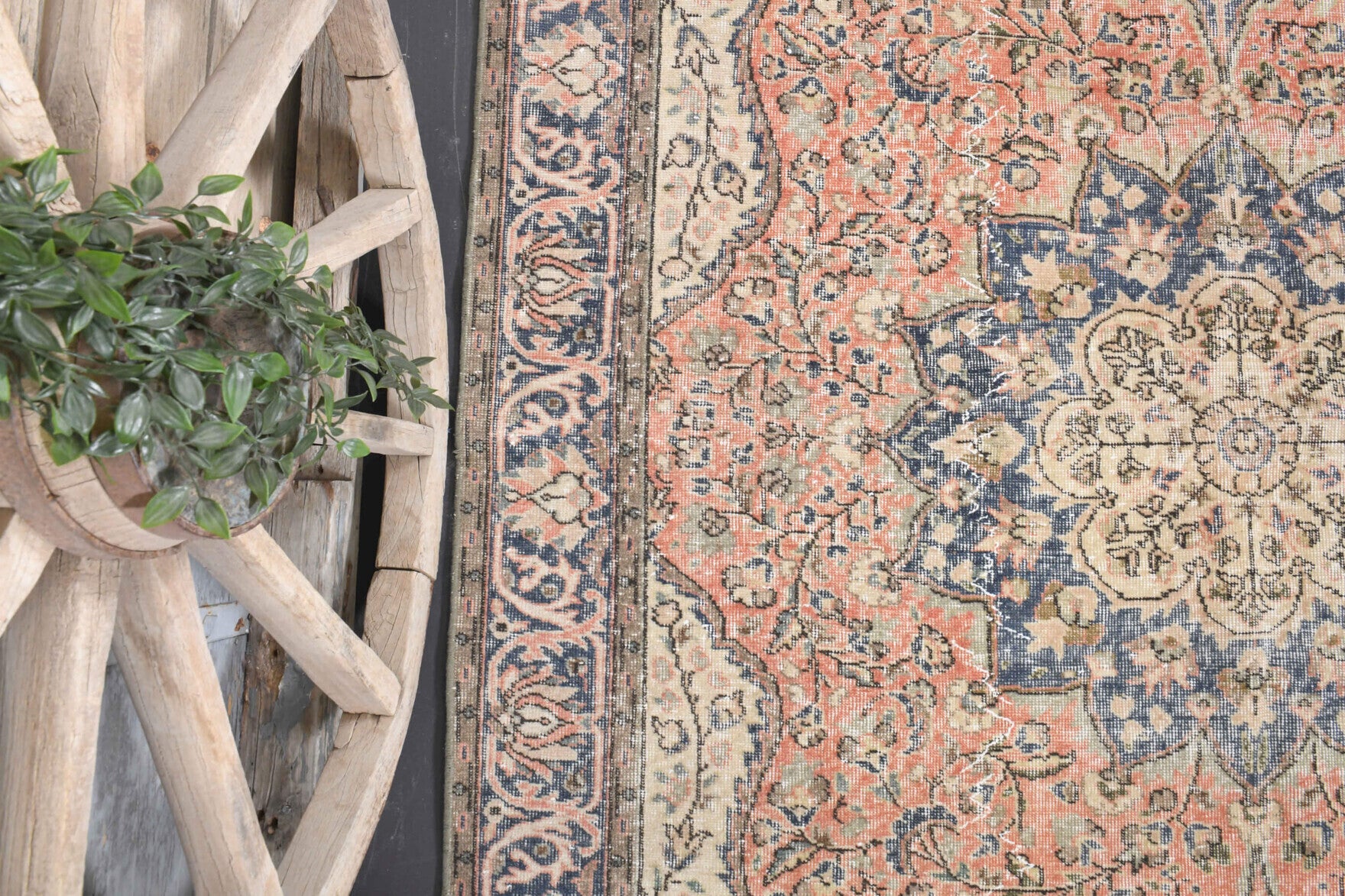 Handmade wool rug from the Persian region – Persian Oriental Hamadan Rug 6'7" x 9'4"