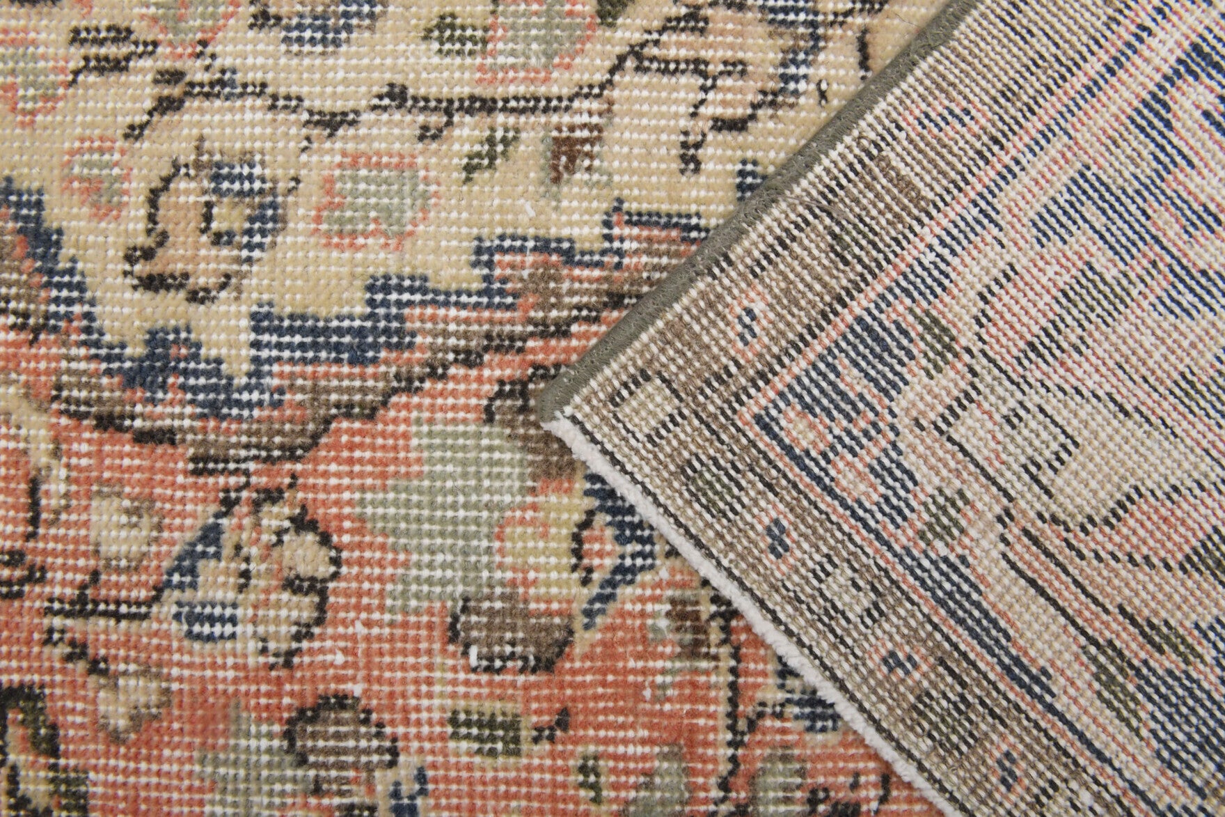 Polynesia – vintage oriental rug for living room or bedroom, 6'7" x 9'4" (200x285 cm)