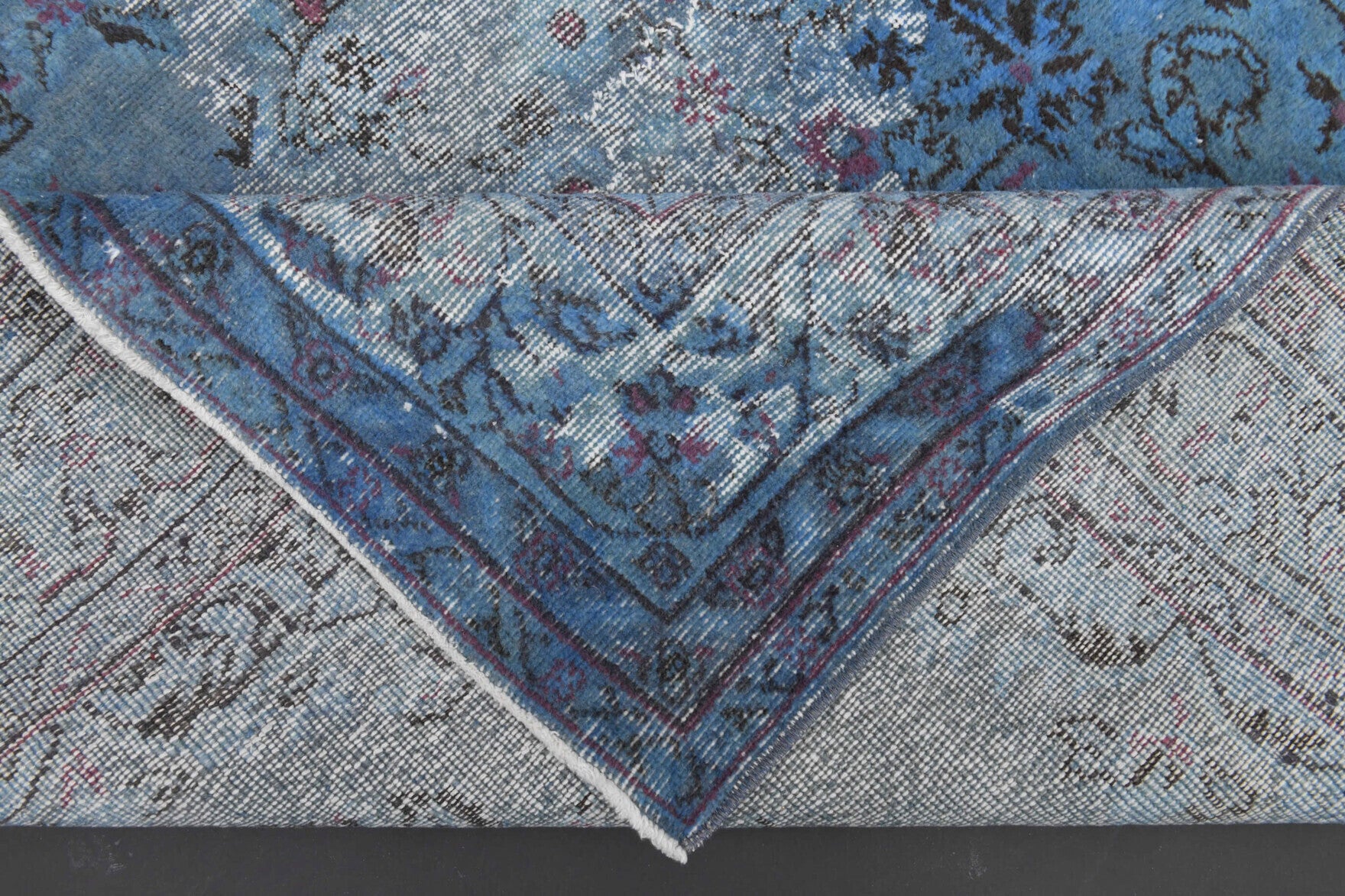 Hand-crafted Anatolian distressed vintage rug Sedanurumut 1970's in wool, 1970s