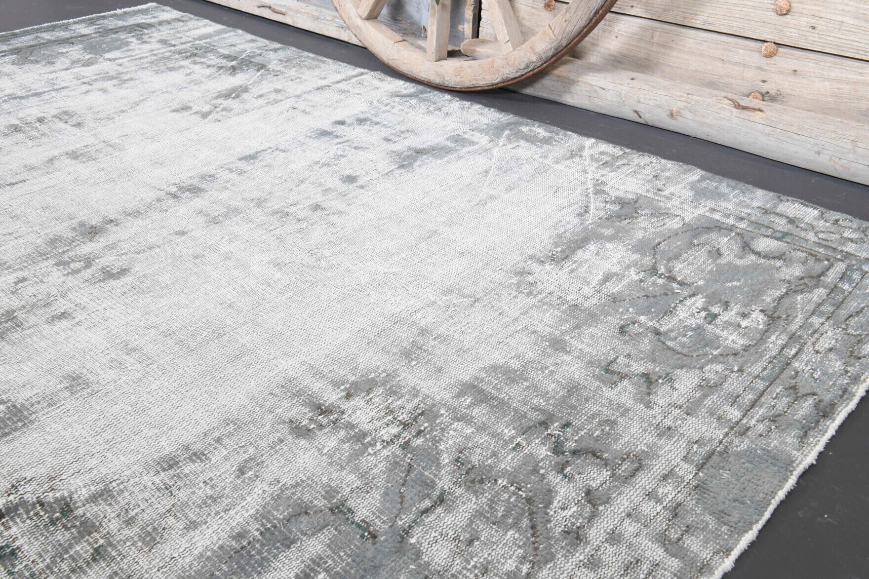 Authentic Anatolian distressed vintage area rug (1970s) with abstract design – one-of-a-kind at Fame Rugs