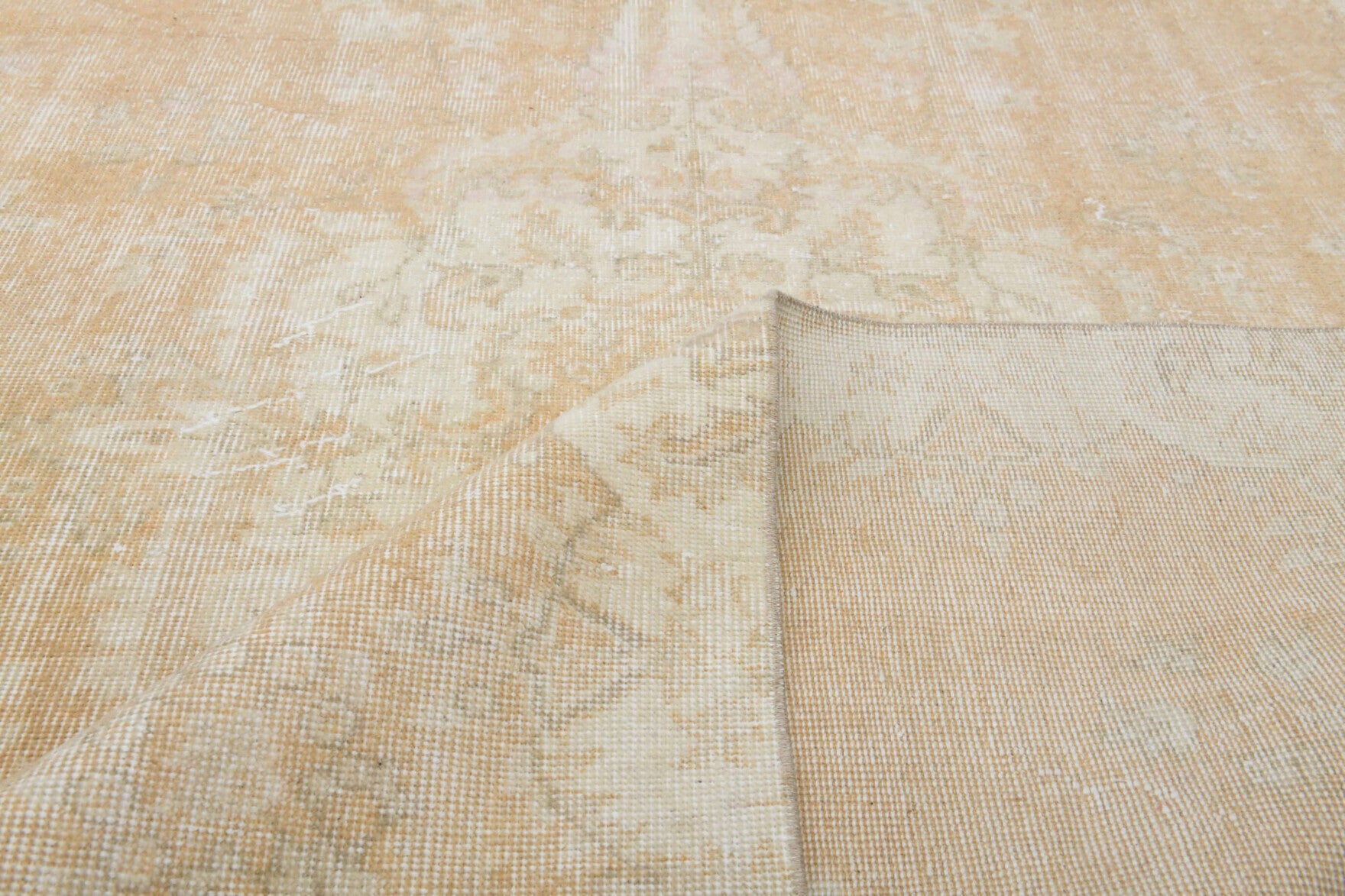 Hand-crafted Anatolian vintage rug Ruyayar in wool, 1970s