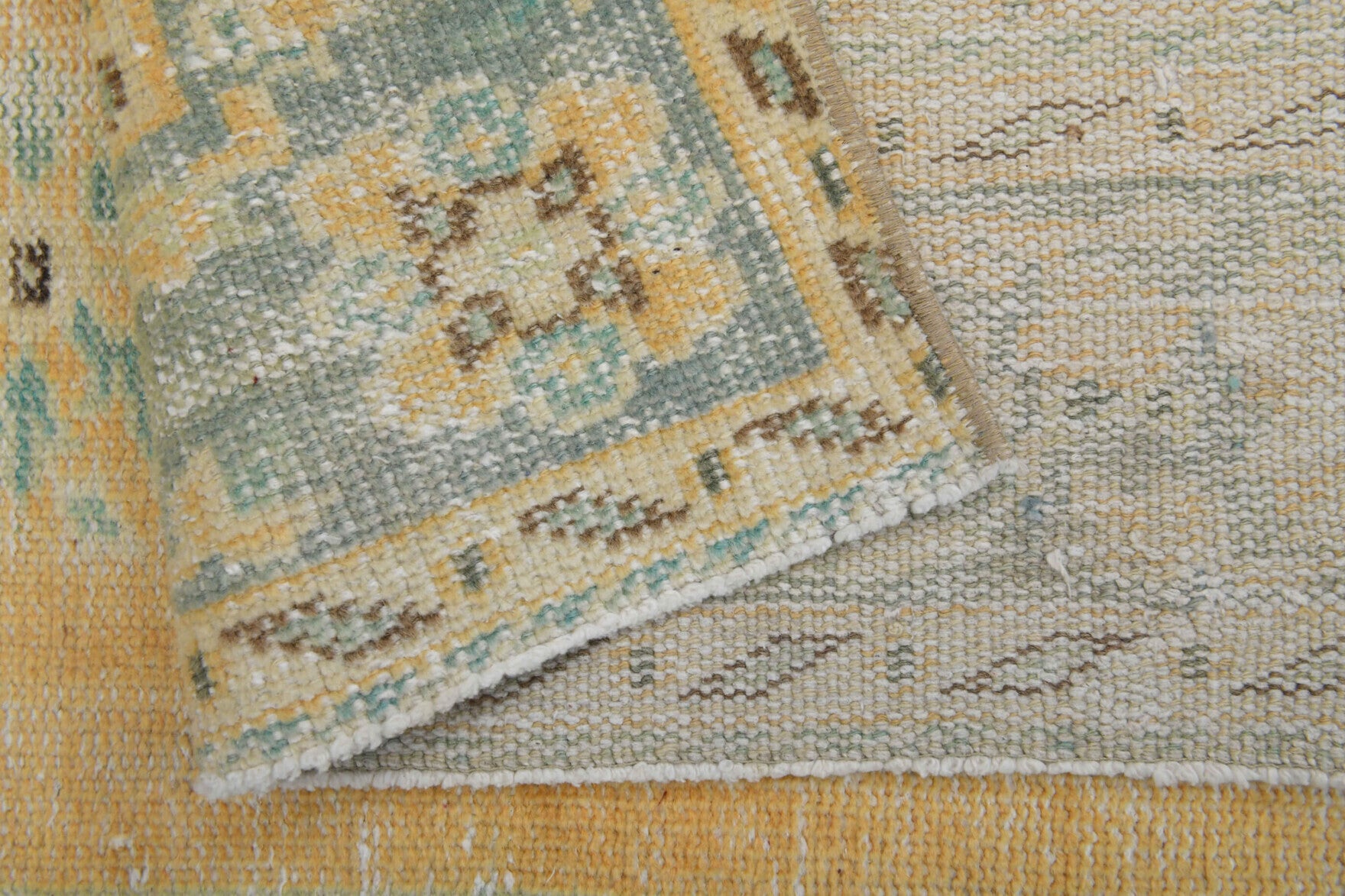 Dilsadgul – vintage oriental rug for living room or bedroom, 6'2" x 8'10" (187x270 cm)