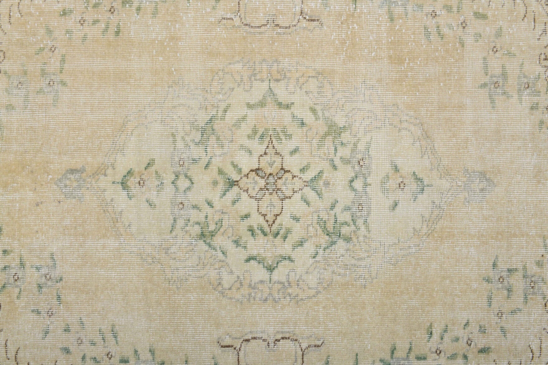 Handmade wool rug from Anatolia, Turkey – Neutral Vintage Area Anatolian Rug 5'5" x 8'8"