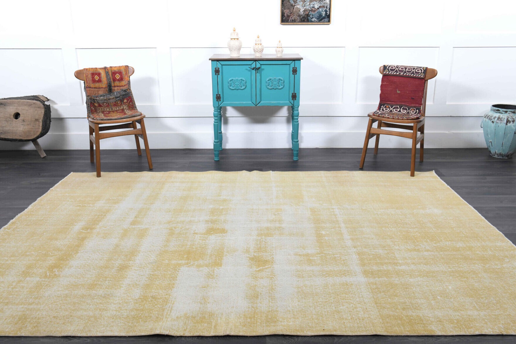 Isorhoe rug: 1970s handmade Anatolian rug with solid motifs and cotton backing