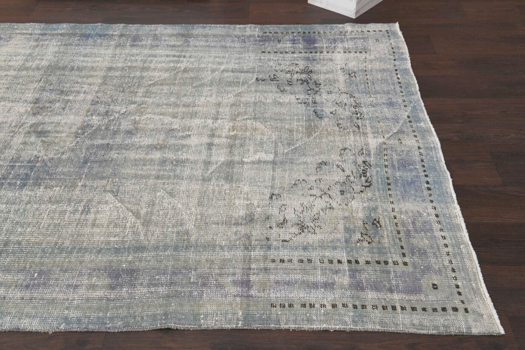 167x265 cm distressed vintage Anatolian area rug – Myrtokleia, low pile, wool