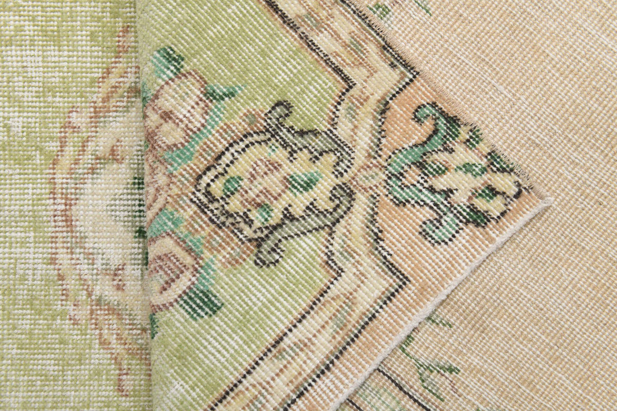 Peykergul 6x9 feet – vintage oriental rug for living room or bedroom, 6'1" x 9'4" (186x285 cm)