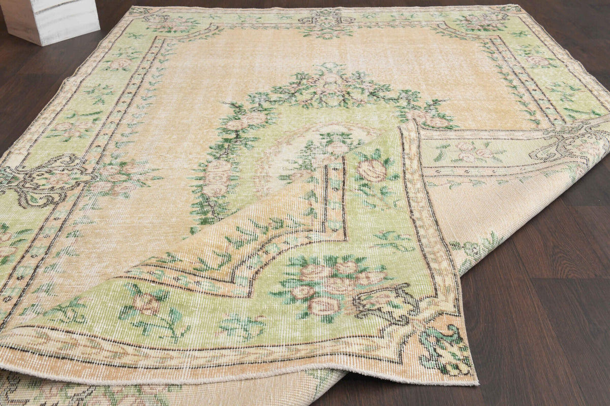 Hand-crafted Anatolian vintage rug Peykergul 6x9 feet in wool, 1970s
