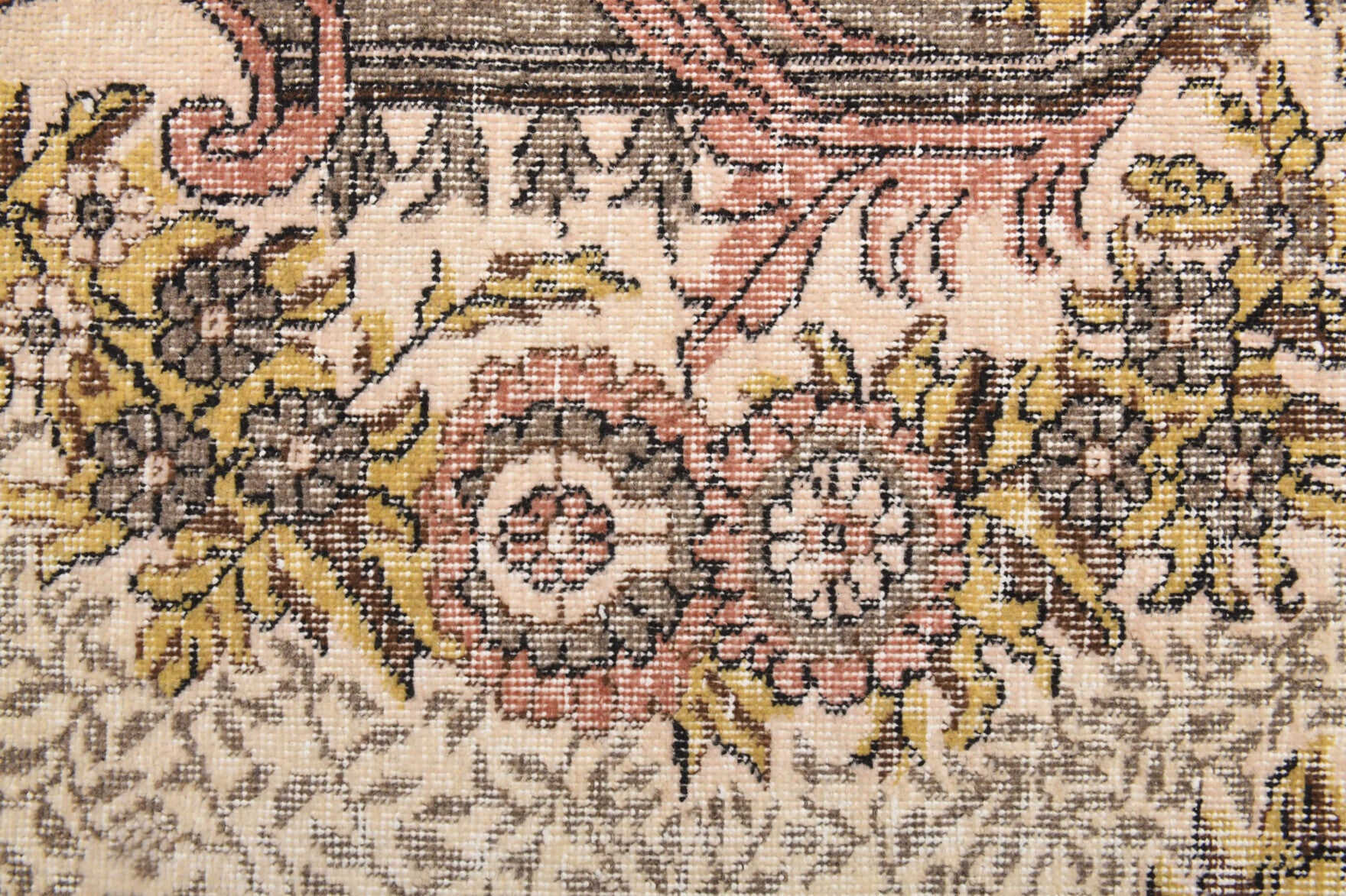 Selviruh Secret Ottoman Gardens – vintage floral rug for living room or bedroom, 6'3" x 9'8" (190x295 cm)