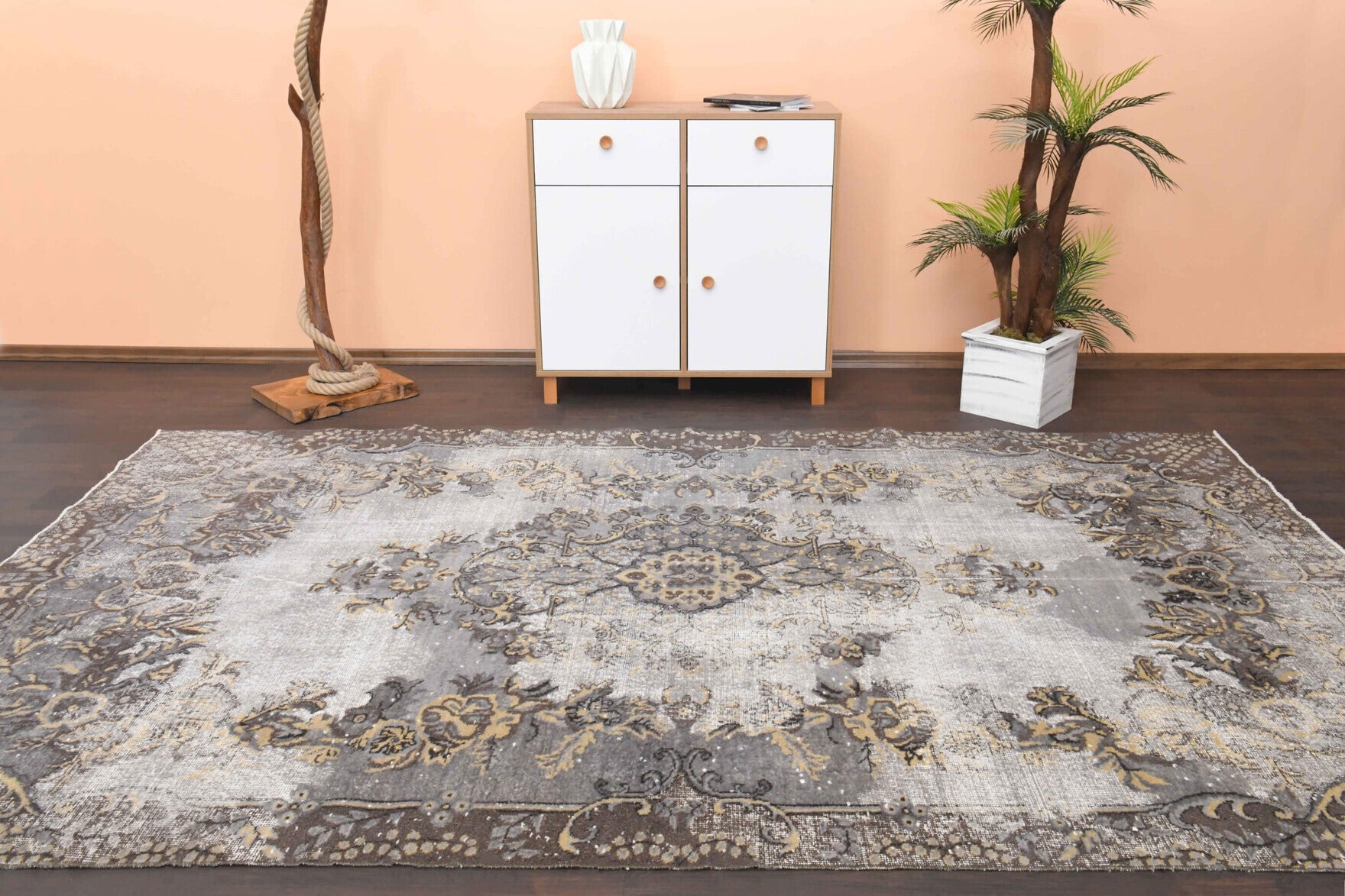 199x320 cm distressed vintage Anatolian area rug – Charitopetra, low pile, wool