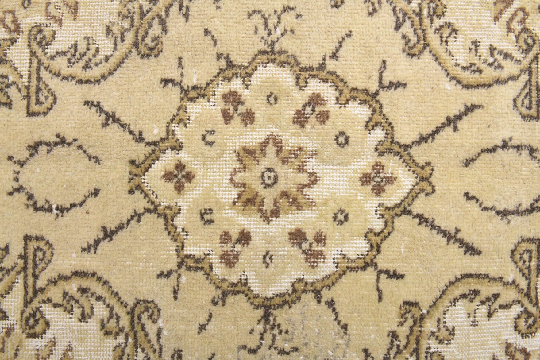 Authentic Anatolian vintage area rug (1970s) with oriental design – one-of-a-kind at Fame Rugs