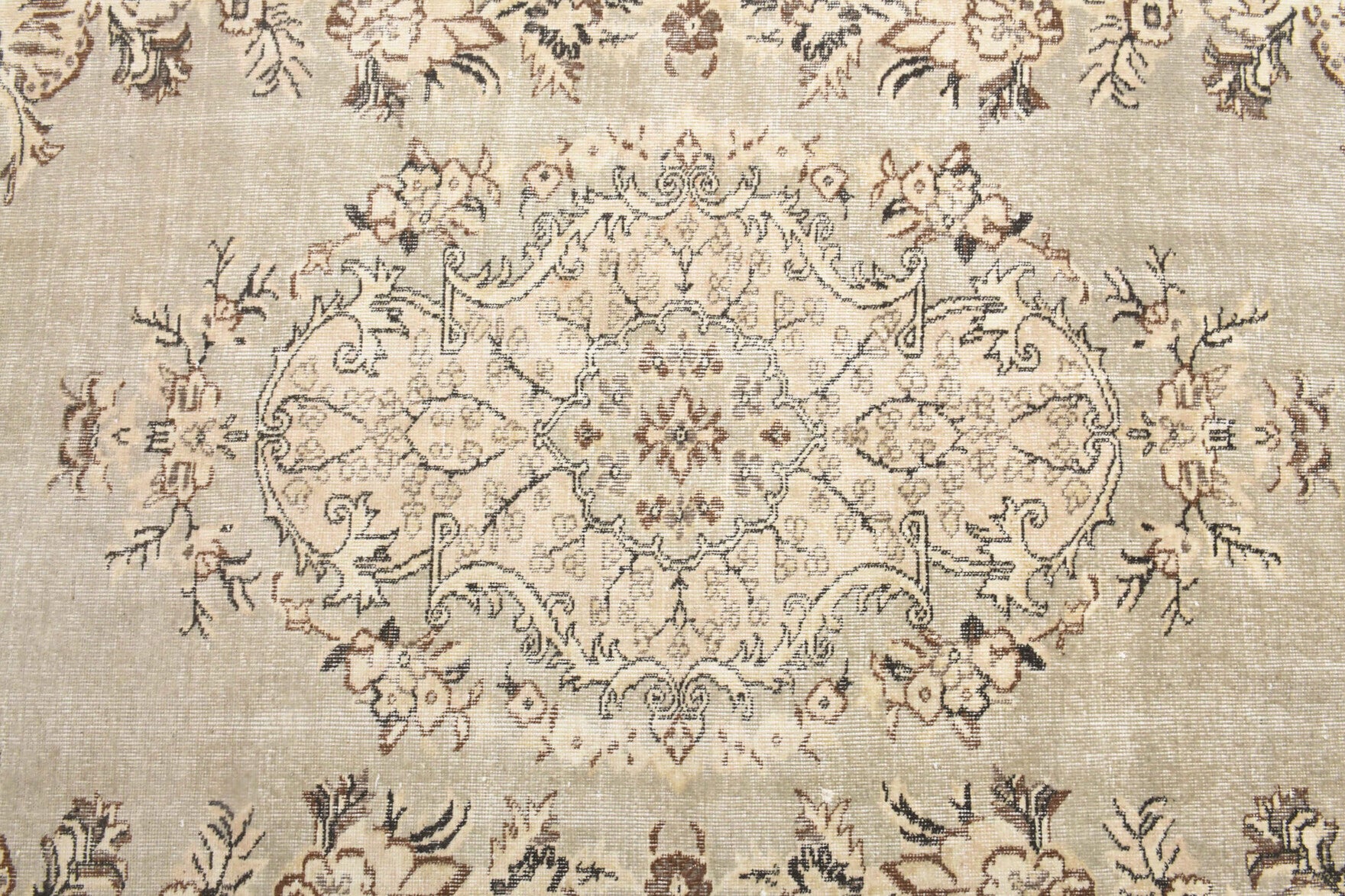 Handmade wool rug from Anatolia, Turkey – Vintage Oriental Area Rug 5'5" x 9'4"