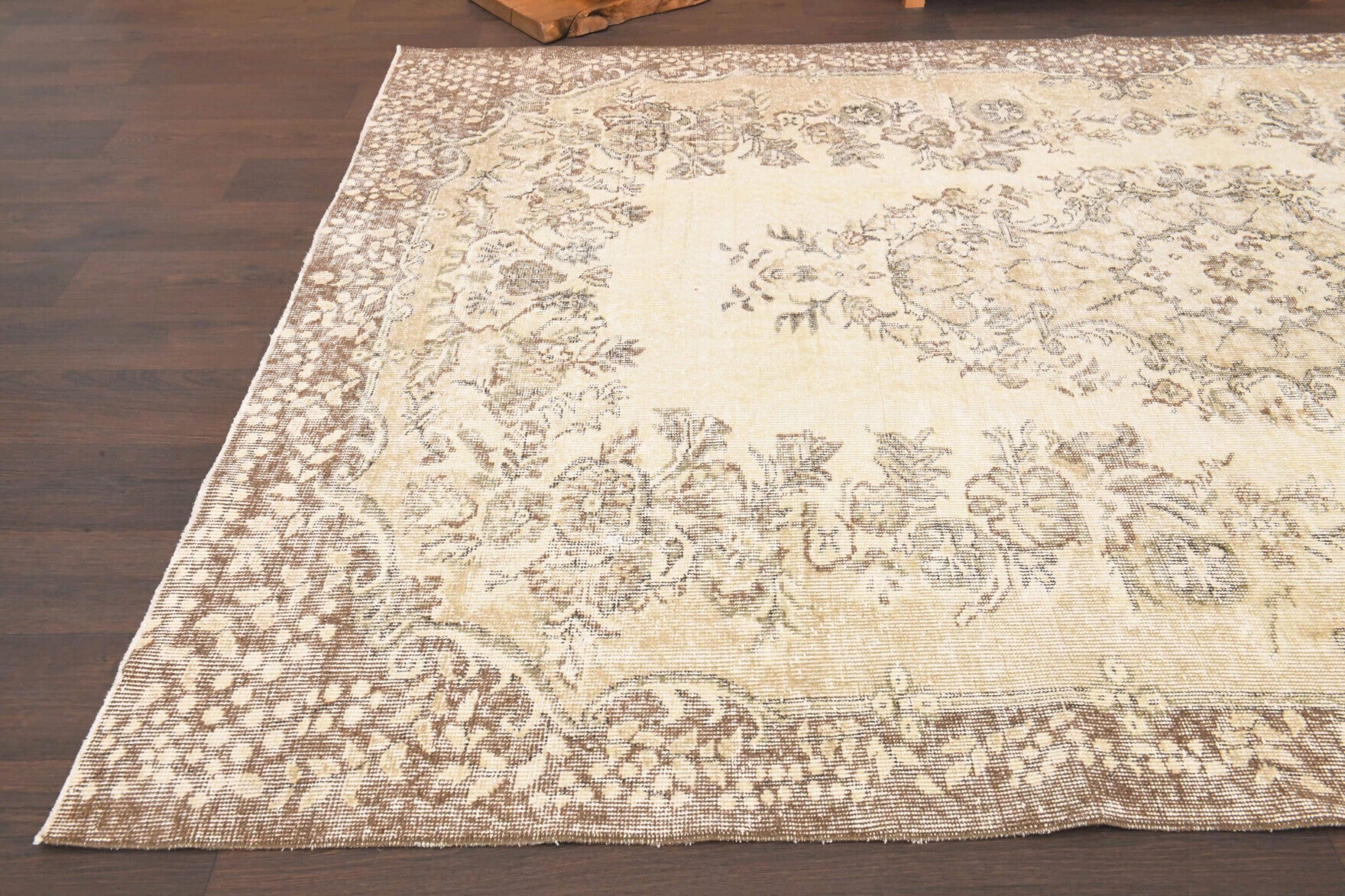 Denizbahce – vintage oriental rug for living room or bedroom, 6'4" x 9'4" (193x285 cm)