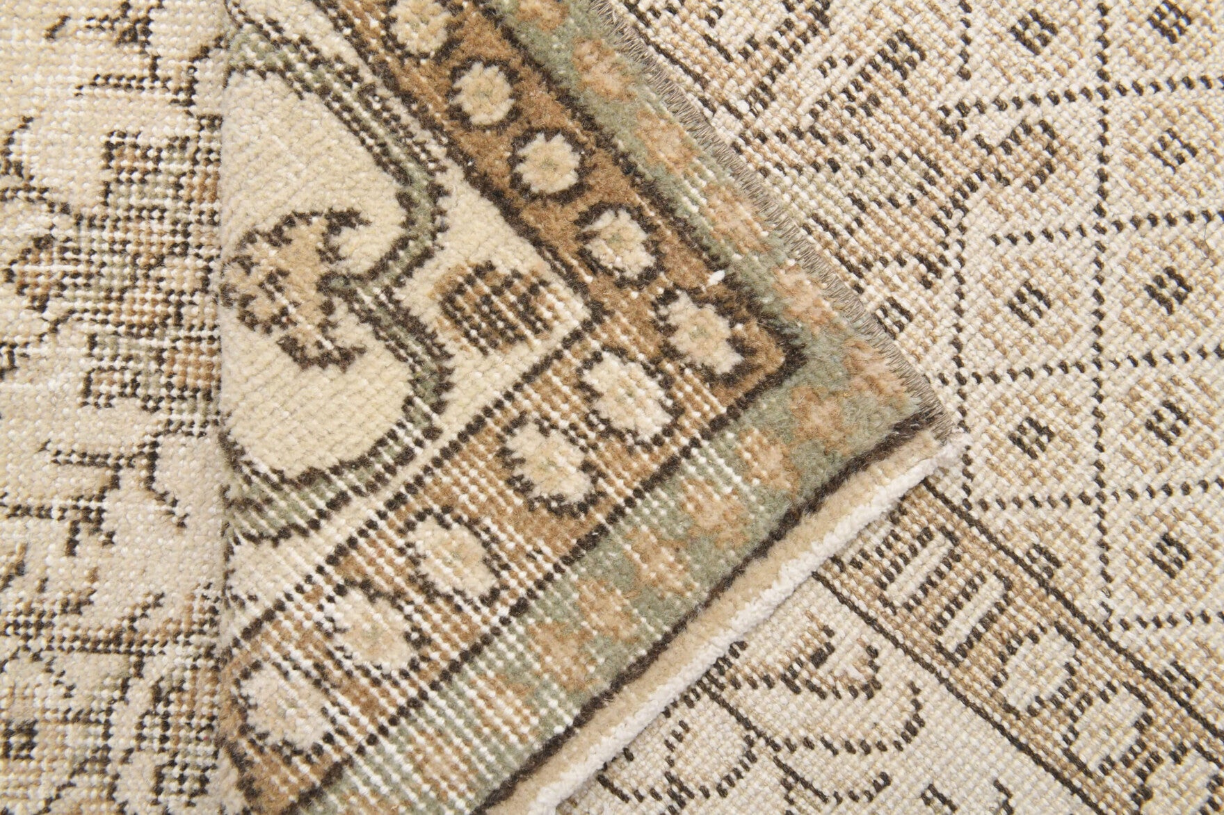 Handmade wool rug from Anatolia, Turkey – Original Oushak Area Rug 5'2" x 9'7"