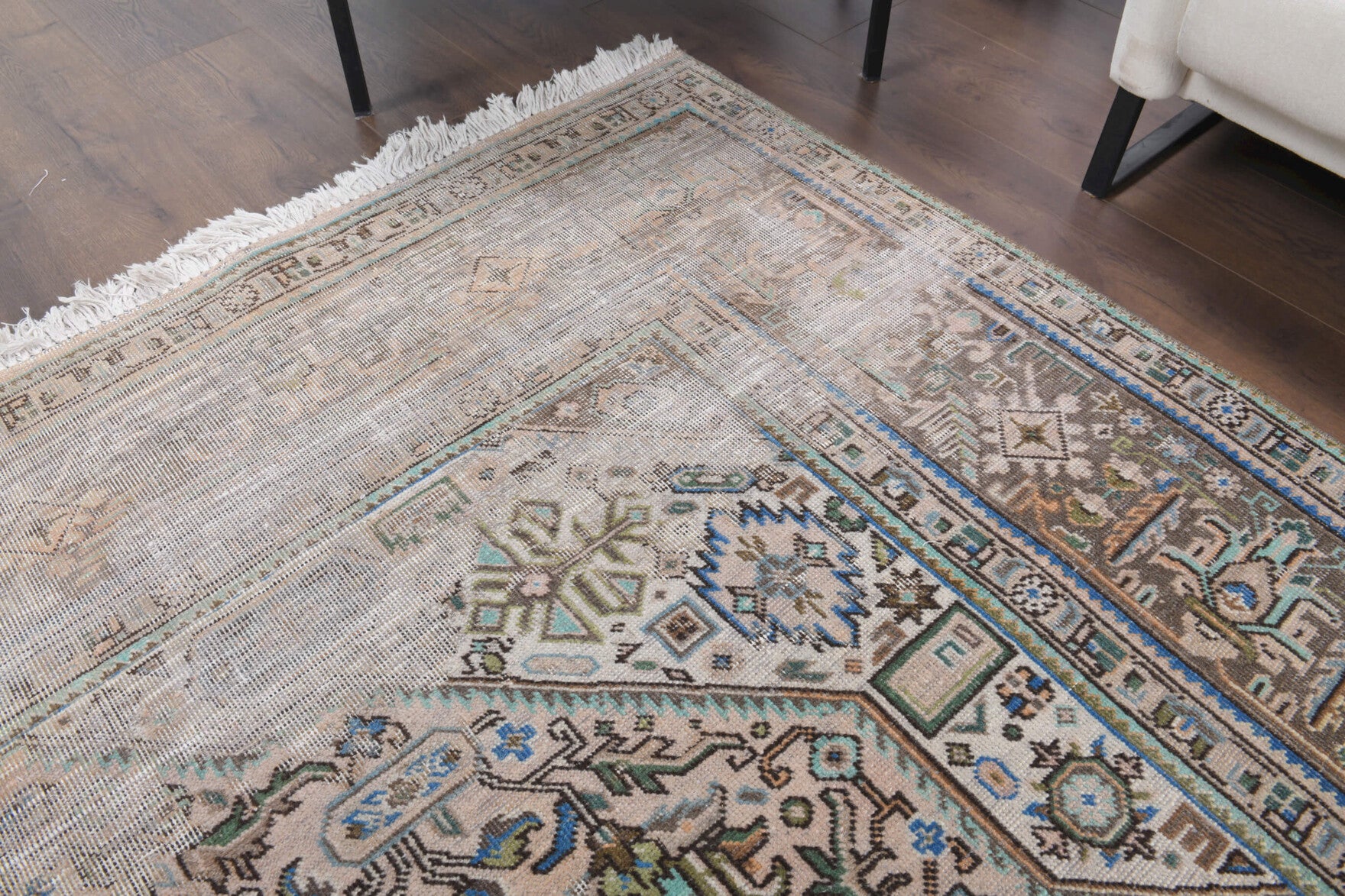 250x345 cm vintage Persian area rug – Kamrusepa, low pile, wool