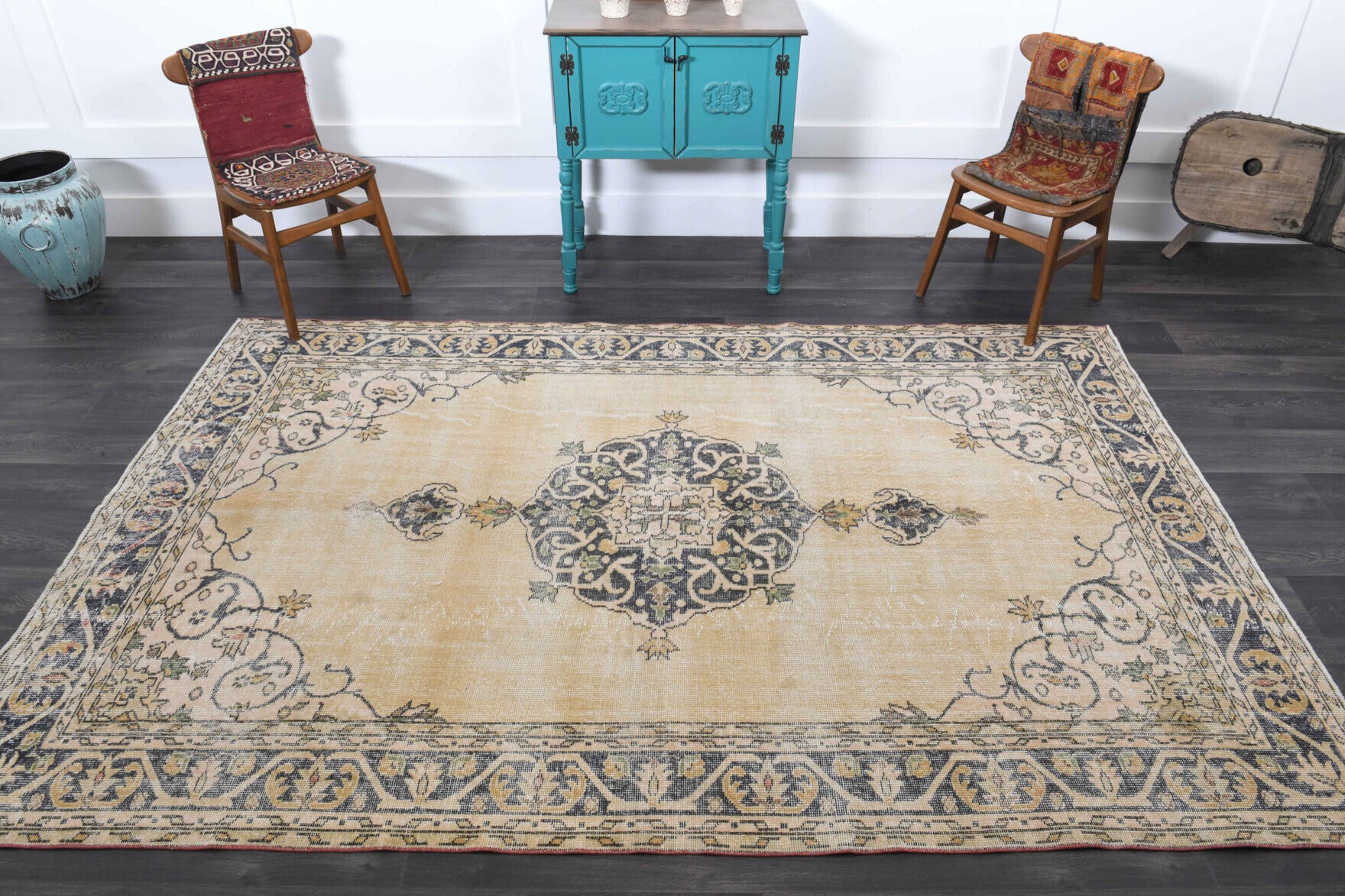 Mid 20th Century Antique Oushak Wool Rug