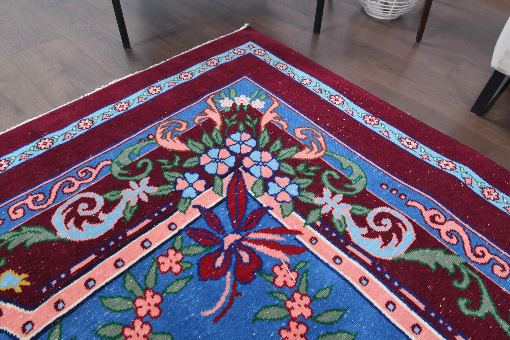 276x347 cm vintage Anatolian area rug – Polizoe, low pile, wool