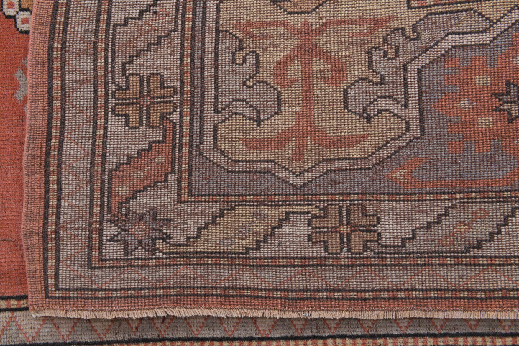 Phemephaessa – vintage oriental and bordered rug for living room or bedroom, 8'6" x 11'6" (259x351 cm)