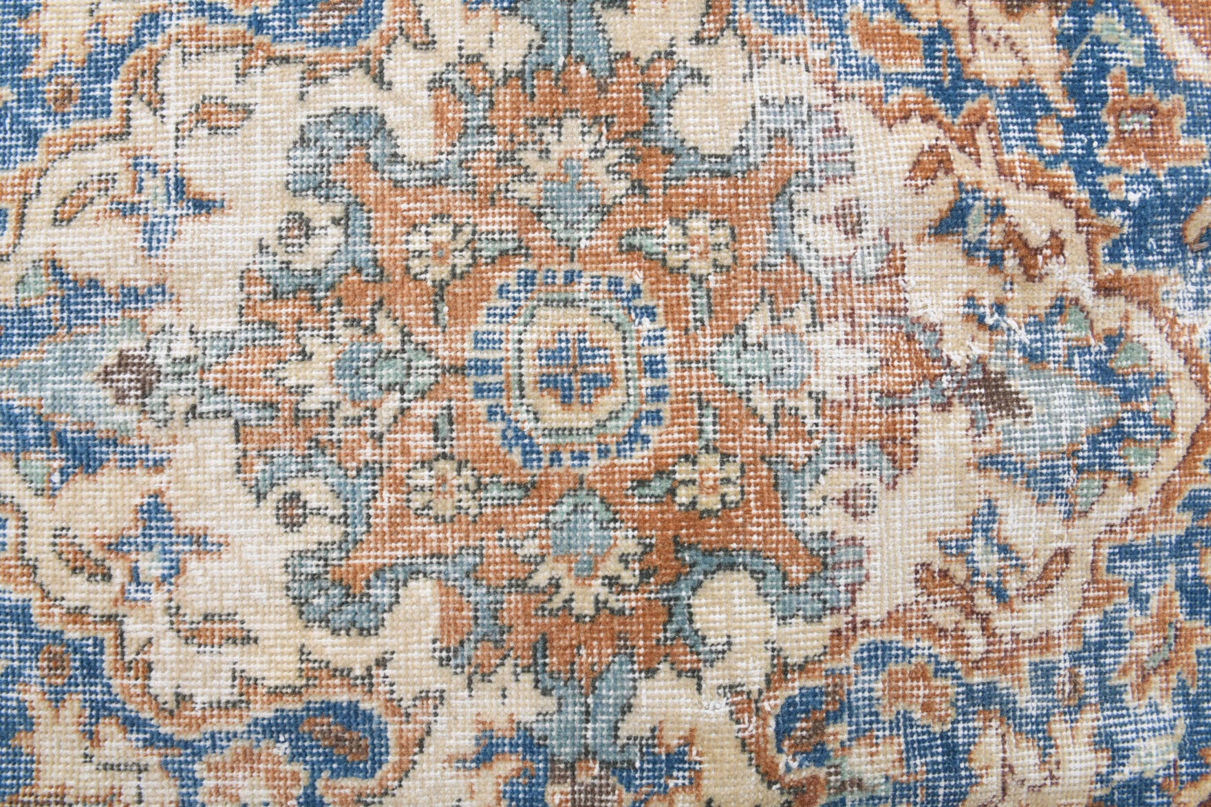 Handmade wool rug from the Persian region – Semi- Vintage Persian Oversized Area Rug 7'9" x 10'9"