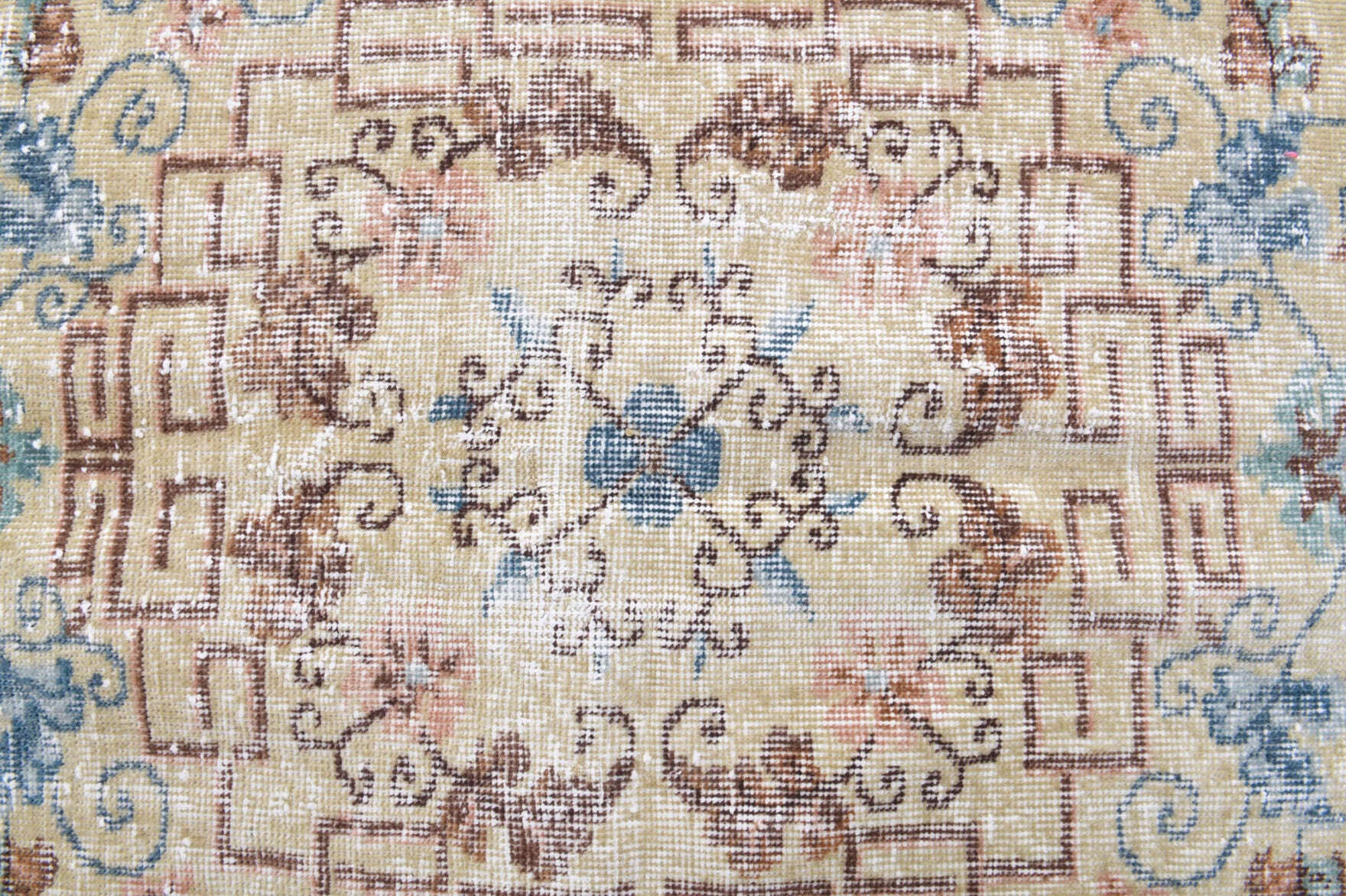 Handmade wool rug from Anatolia, Turkey – Anatolian Vintage Oversized Area Rug 7'7" x 11'2"