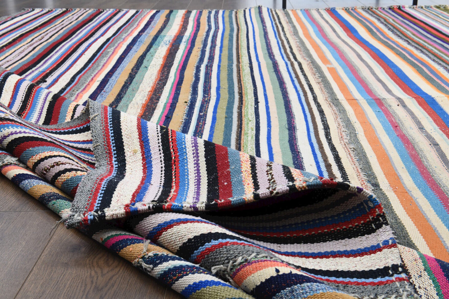 Zeytinperver kilim: 1960s handwoven flatweave Anatolian kilim with striped motifs