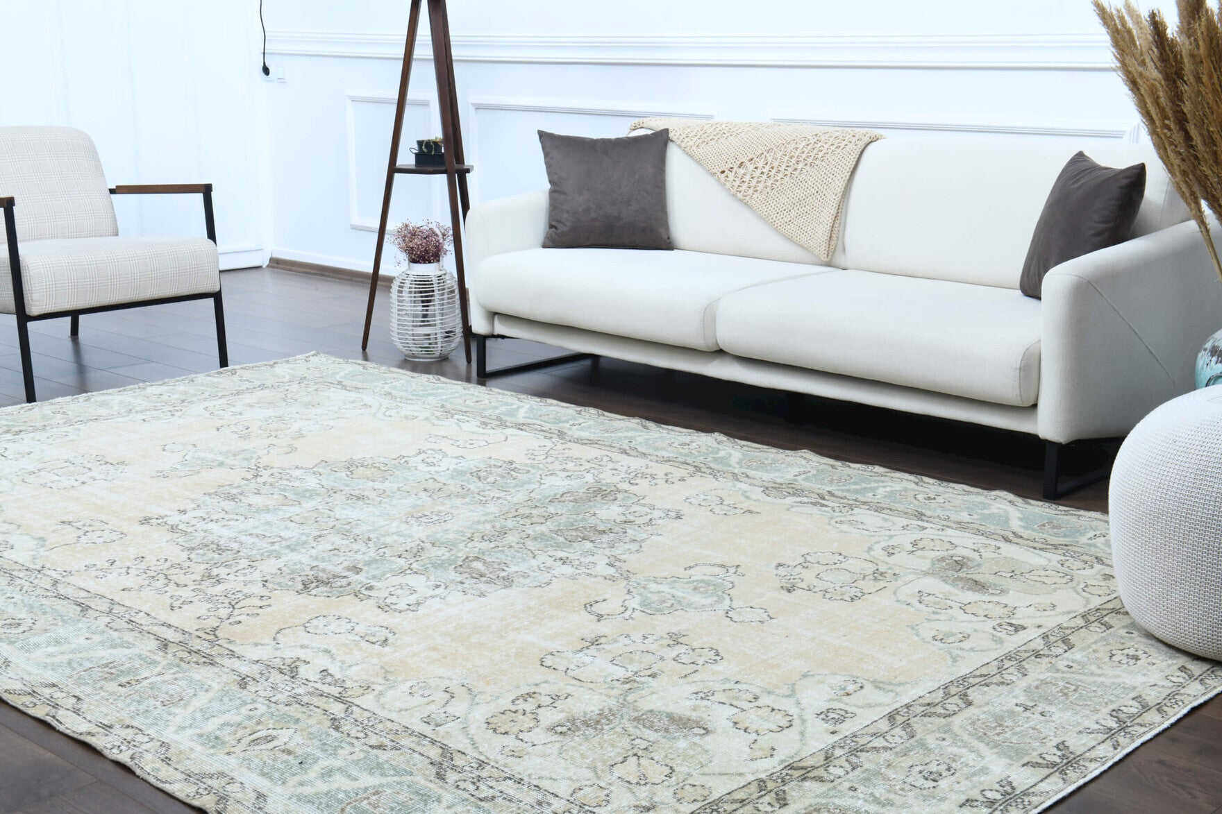 Mahcan – vintage oriental rug for living room or bedroom, 7'5" x 11'2" (227x340 cm)