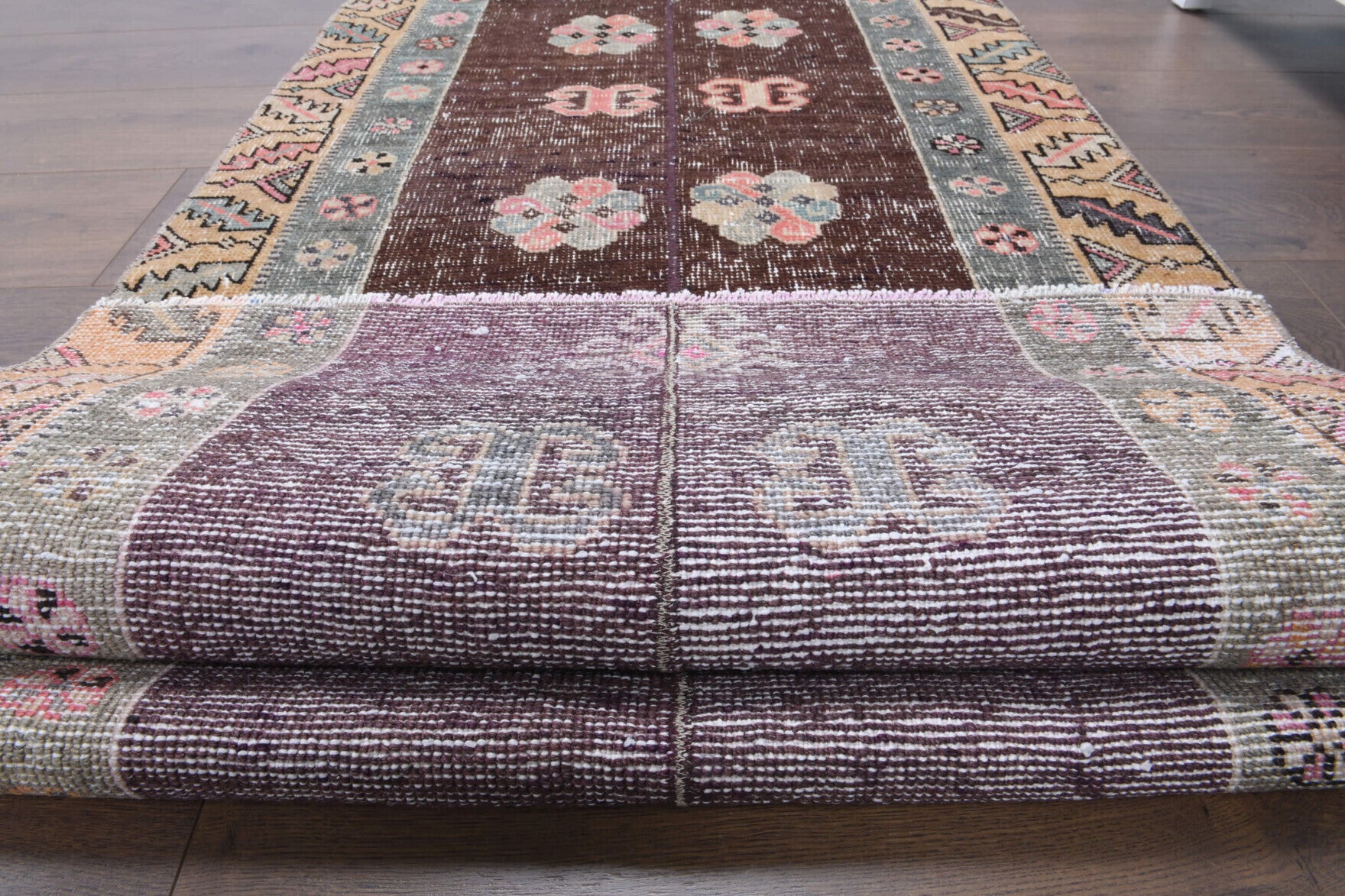 82x269 cm vintage patchwork Anatolian runner rug – Leucomene, low pile, wool