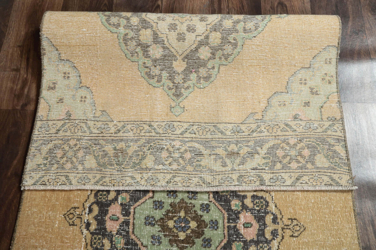 Vintage Runner Rug - 24378