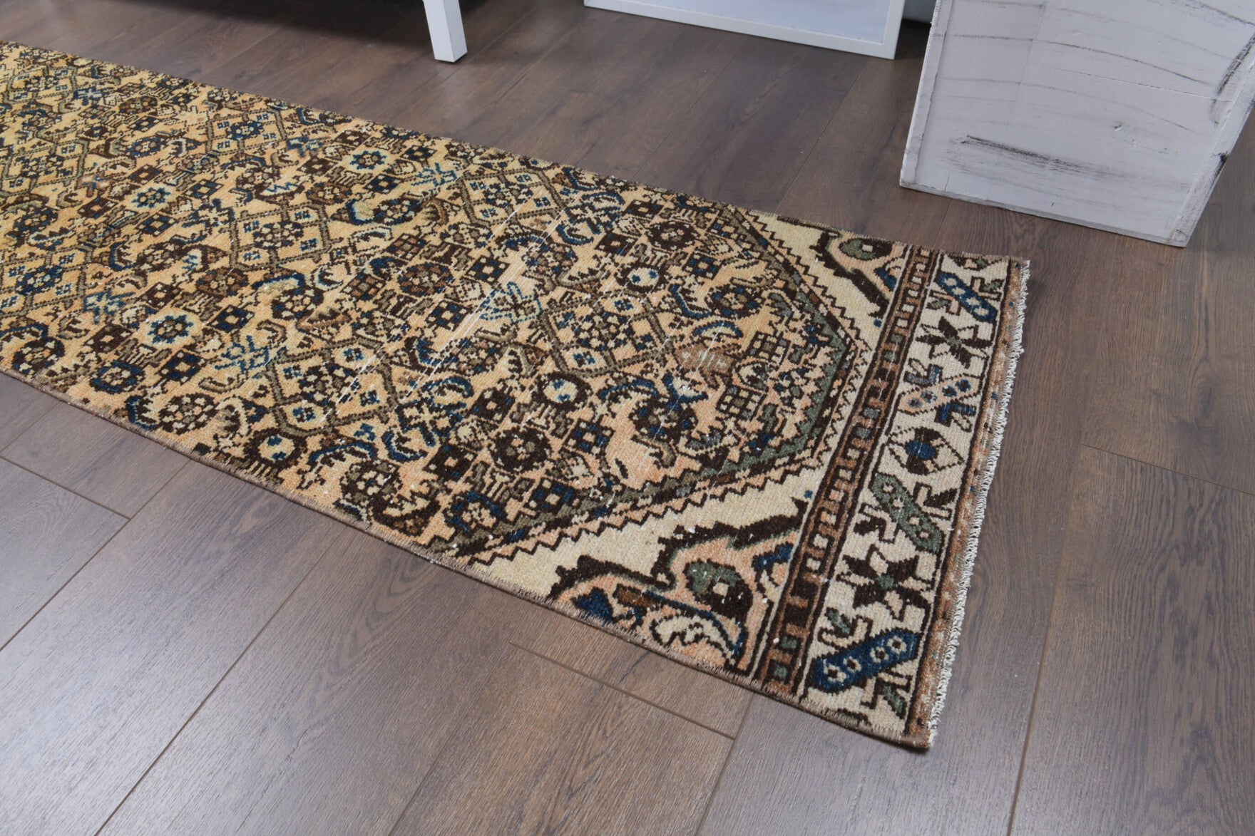 58x282 cm vintage Anatolian runner rug – Hespermeda, low pile, wool