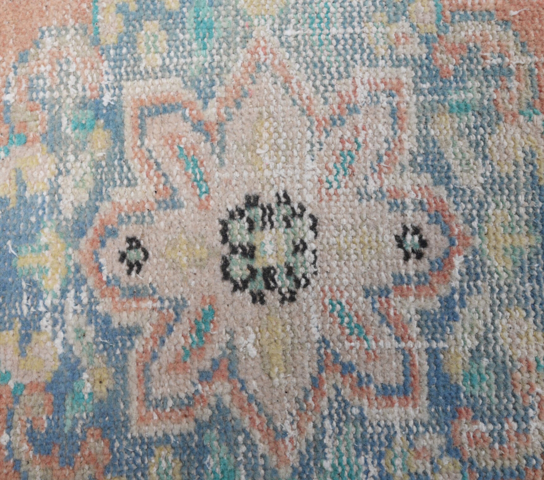 Authentic Anatolian vintage runner rug (1970s) with oriental design – one-of-a-kind at Fame Rugs