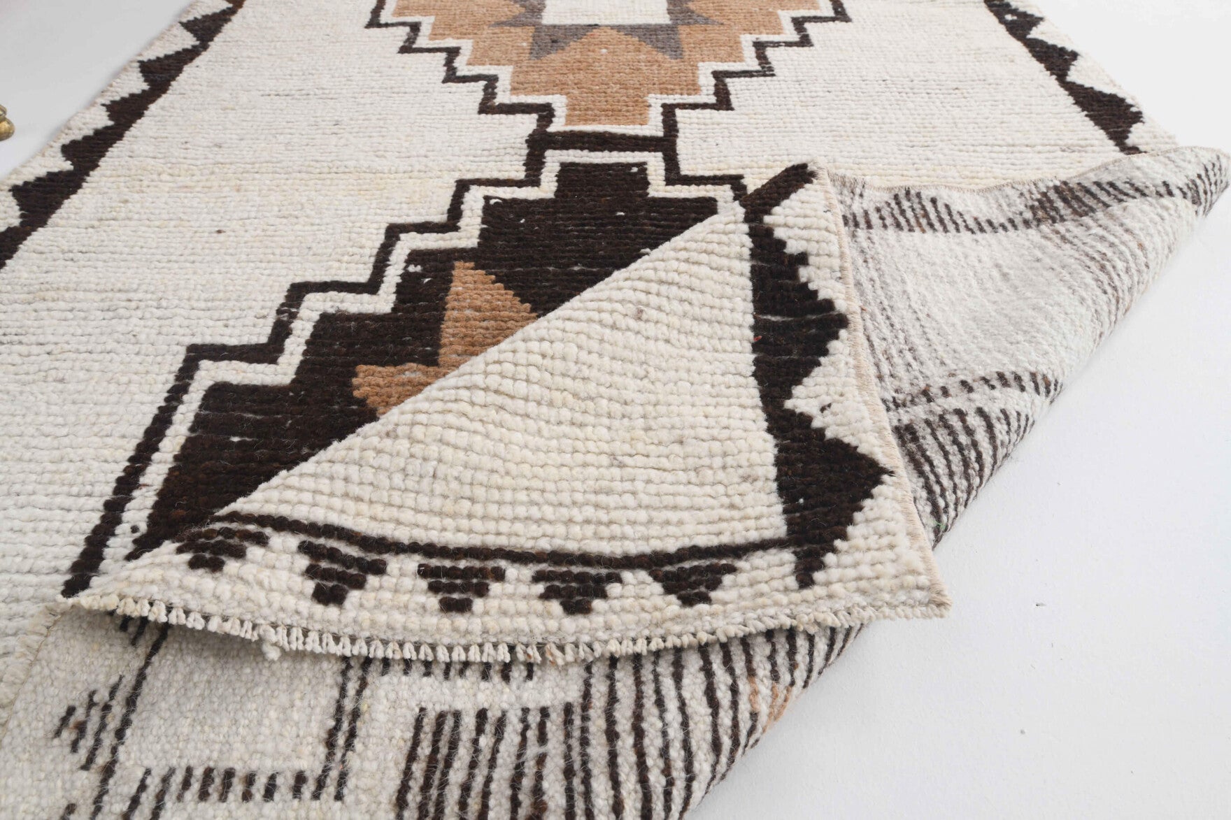 Handmade wool runner from Anatolia, Turkey – Boho Vintage Runner Rug 3'7" x 10'8"