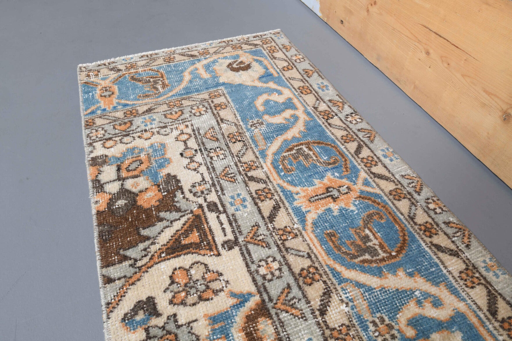 Dilpare runner: 1970s handmade Anatolian runner with oriental motifs and cotton backing