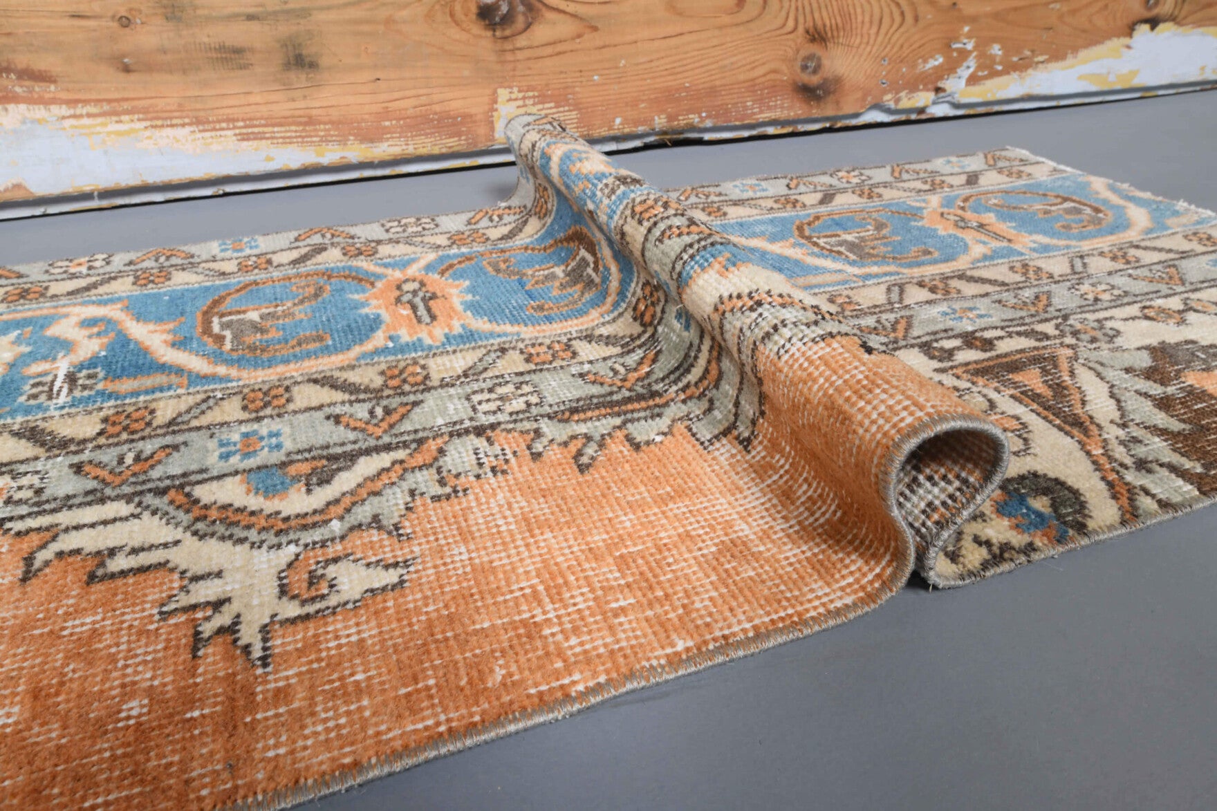 Dilpare – vintage oriental runner for living room or hallway, 1'10" x 9'3" (55x281 cm)