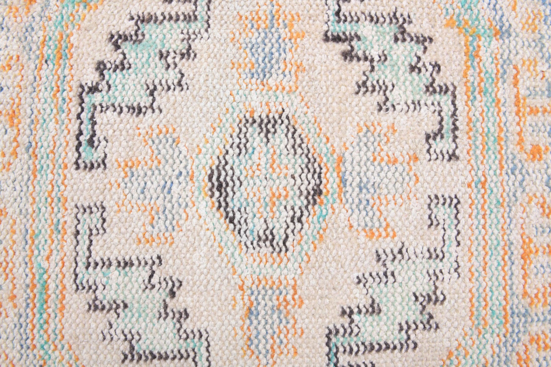 Authentic Anatolian vintage runner rug (1970s) with oriental design – one-of-a-kind at Fame Rugs