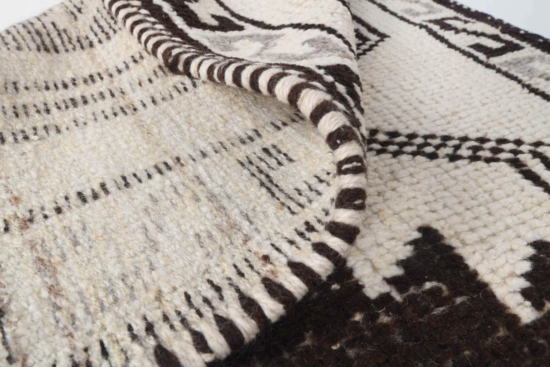 100x326 cm vintage Anatolian runner rug – Alacahoyuk, low pile, wool