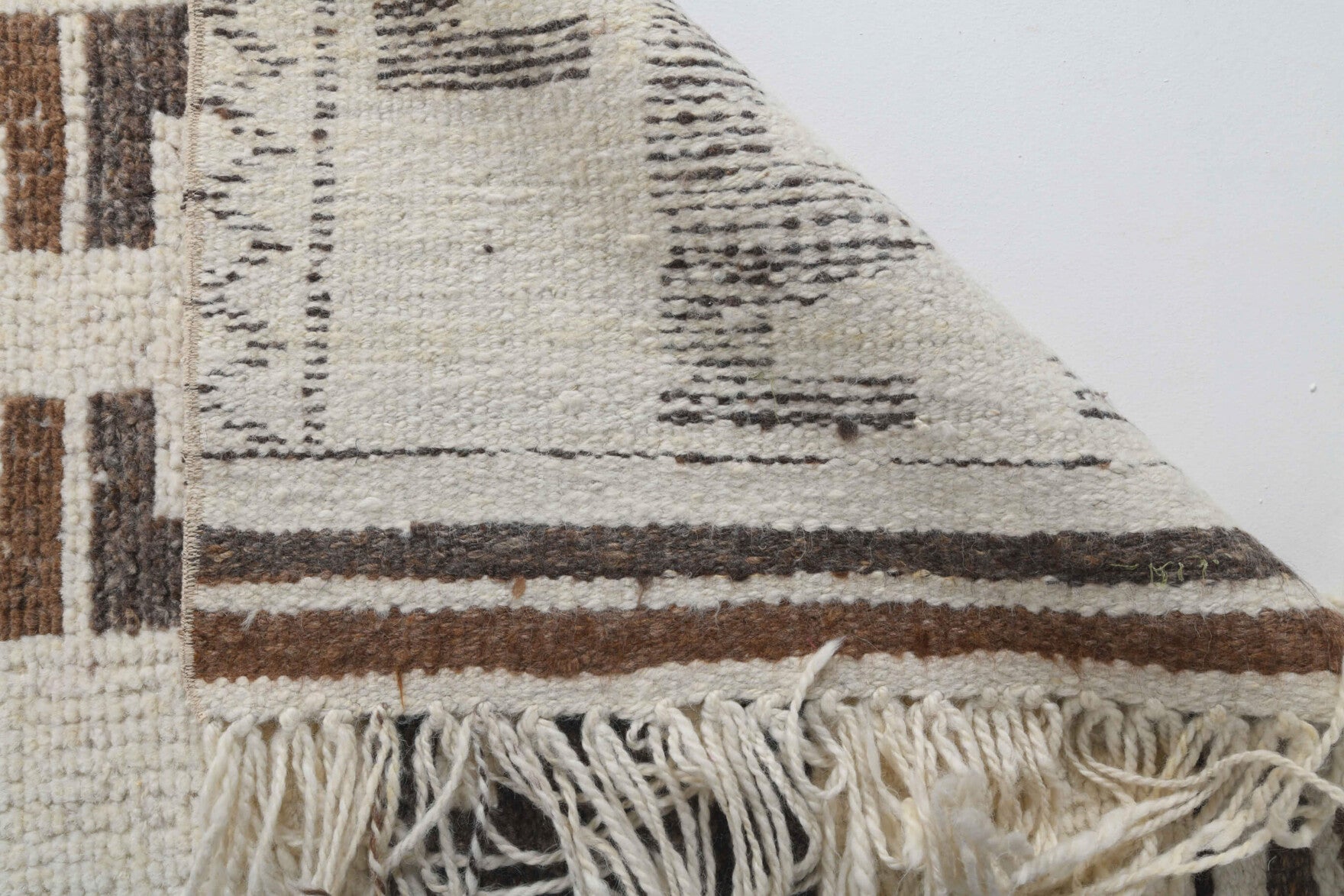 Aglaosthene – vintage ikat runner for living room or hallway, 2'8" x 9'9" (81x298 cm)