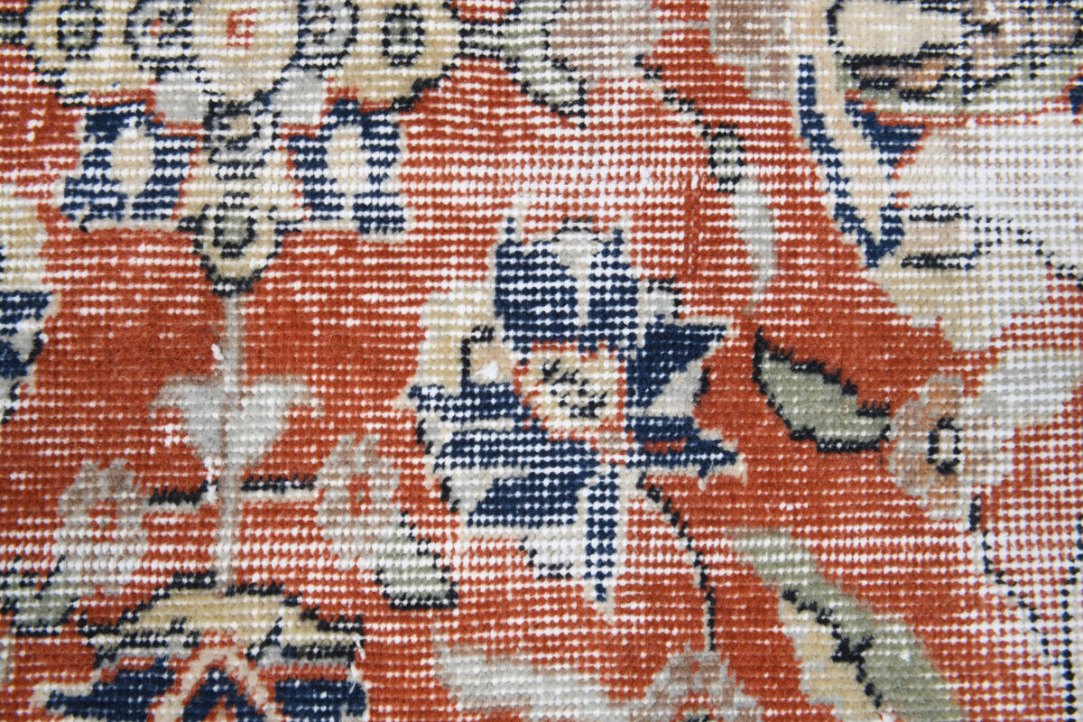 Themis rug: 1970s handmade Anatolian rug with oriental motifs and cotton backing
