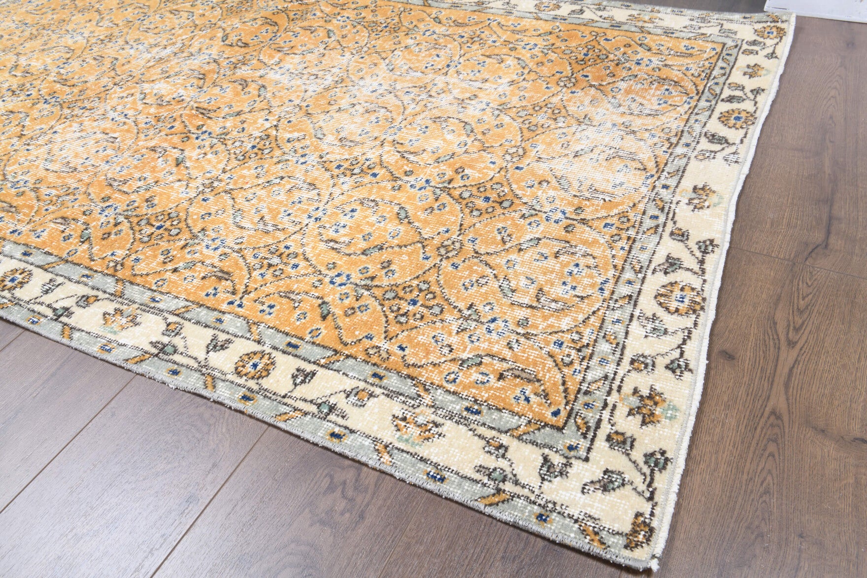 114x192 cm vintage Anatolian area rug – Thalassoboule, low pile, wool