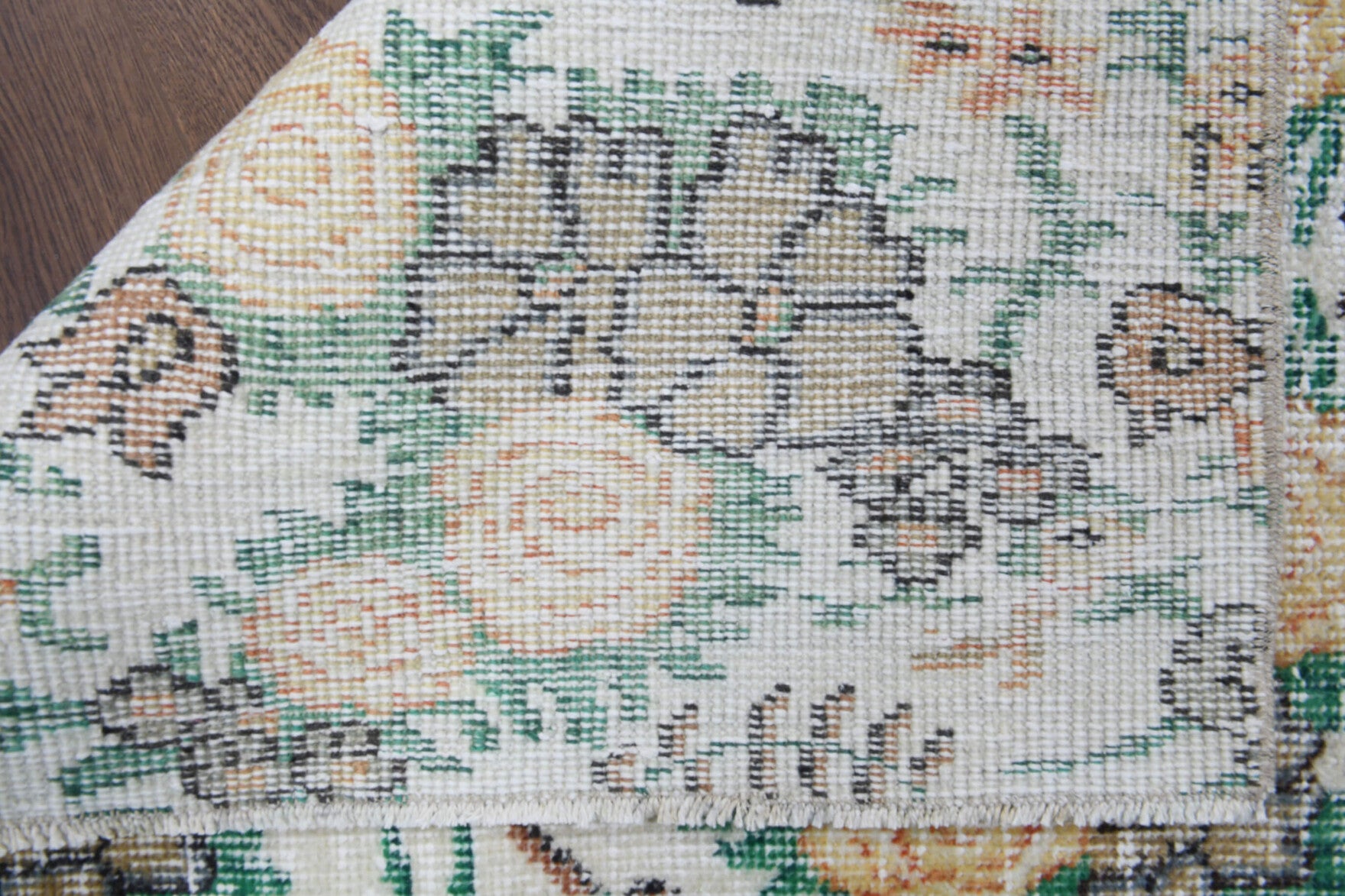 Authentic Anatolian vintage area rug (1970s) with floral design – one-of-a-kind at Fame Rugs