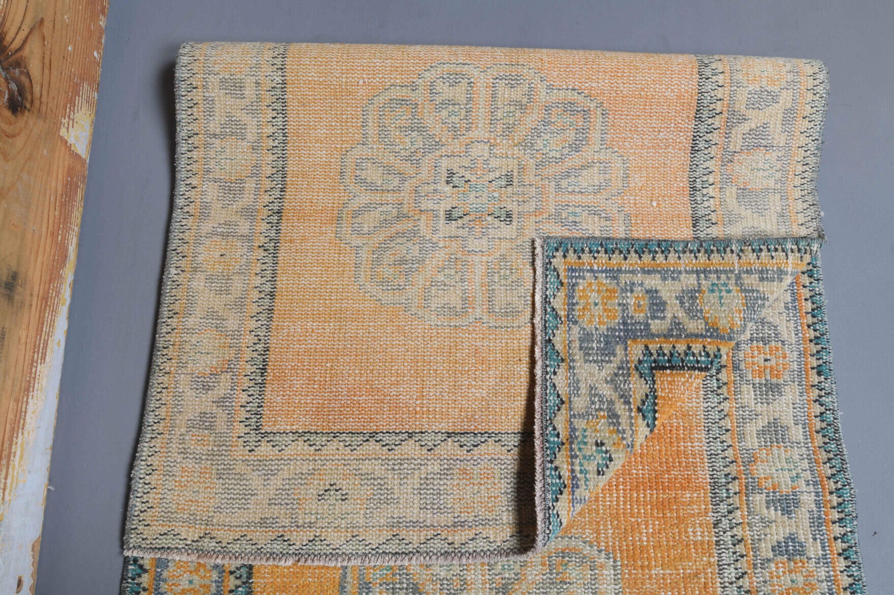 78x305 cm vintage Anatolian runner rug – Kydophrosyne, low pile, wool