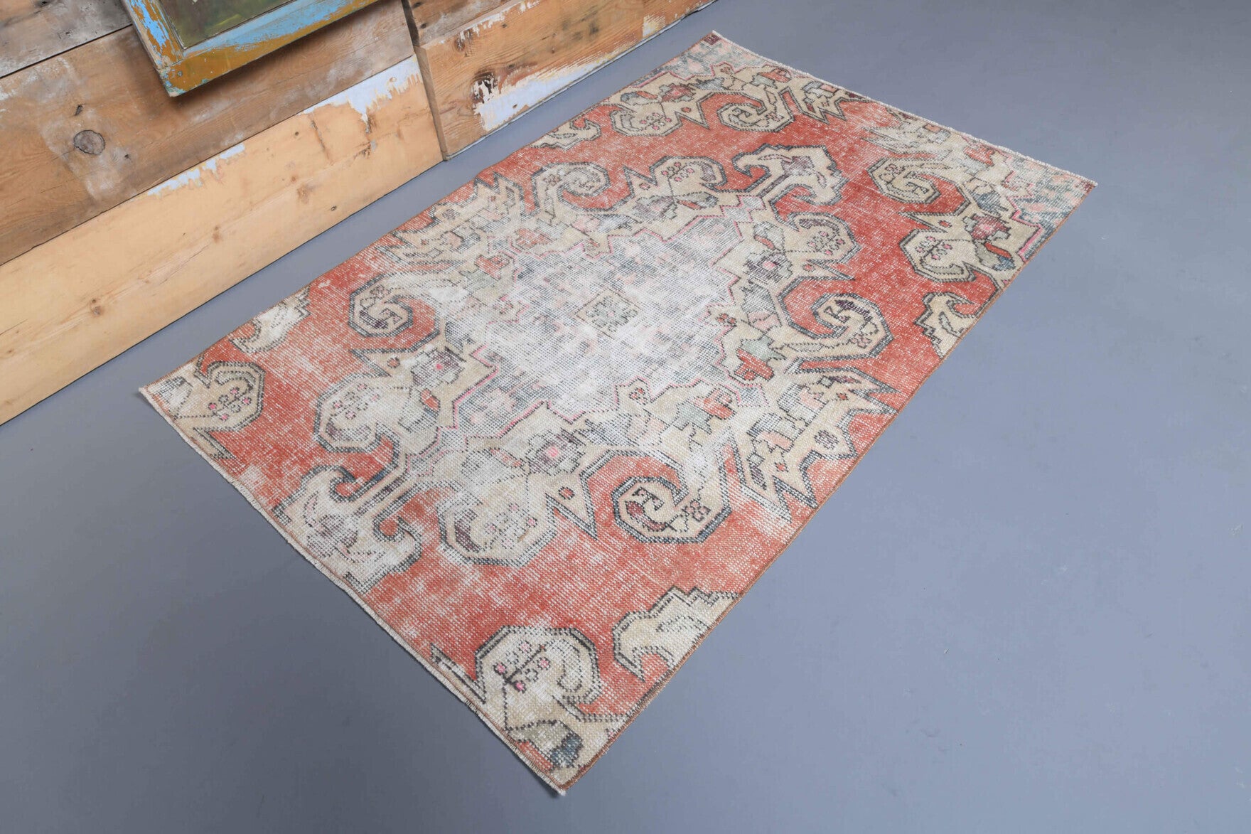 Kydokome Vintage Oushak Throw Rug by Fame Rugs – one-of-a-kind antique washed vintage rug from the 1950s