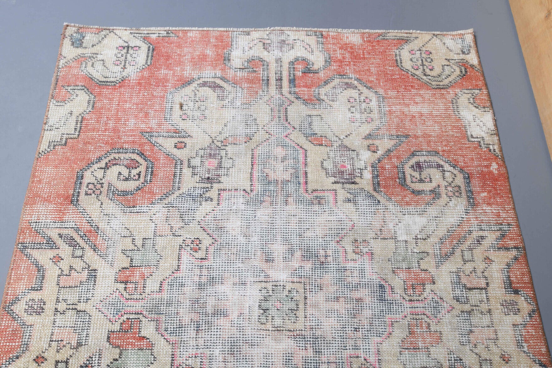 Kydokome rug: 1950s handmade Anatolian rug with oriental motifs and cotton backing