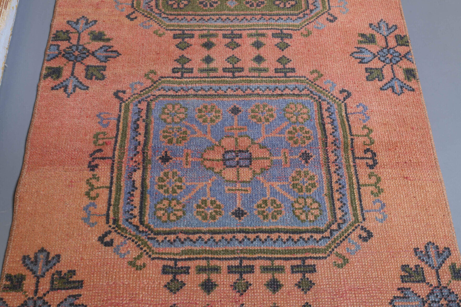90x270 cm vintage Anatolian runner rug – Kleolampe, low pile, wool