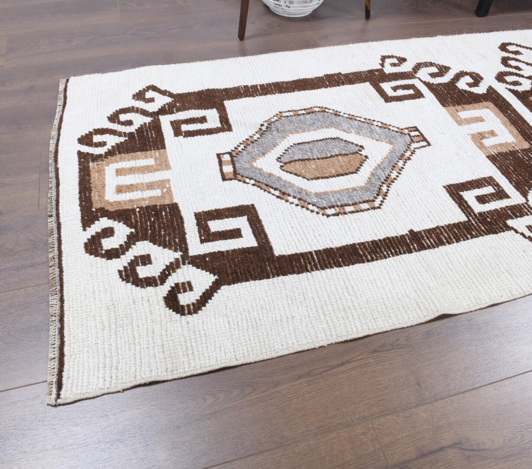 One-of-a-kind 1970s Anatolian vintage runner rug in wool, 2'11" x 11'6"