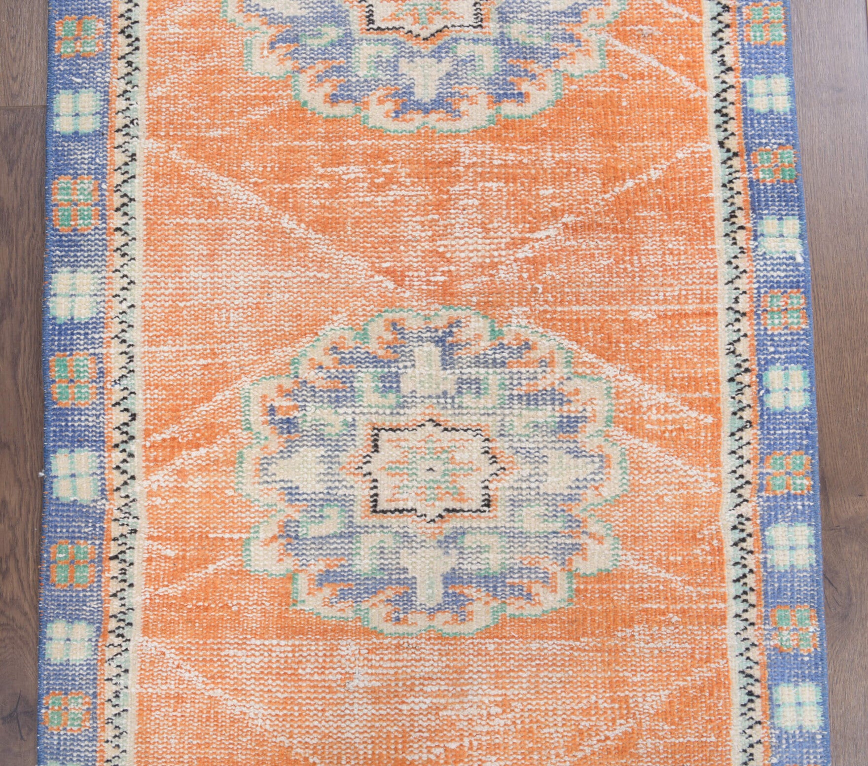 77x325 cm vintage Anatolian runner rug – Karanfilefruz, low pile, wool