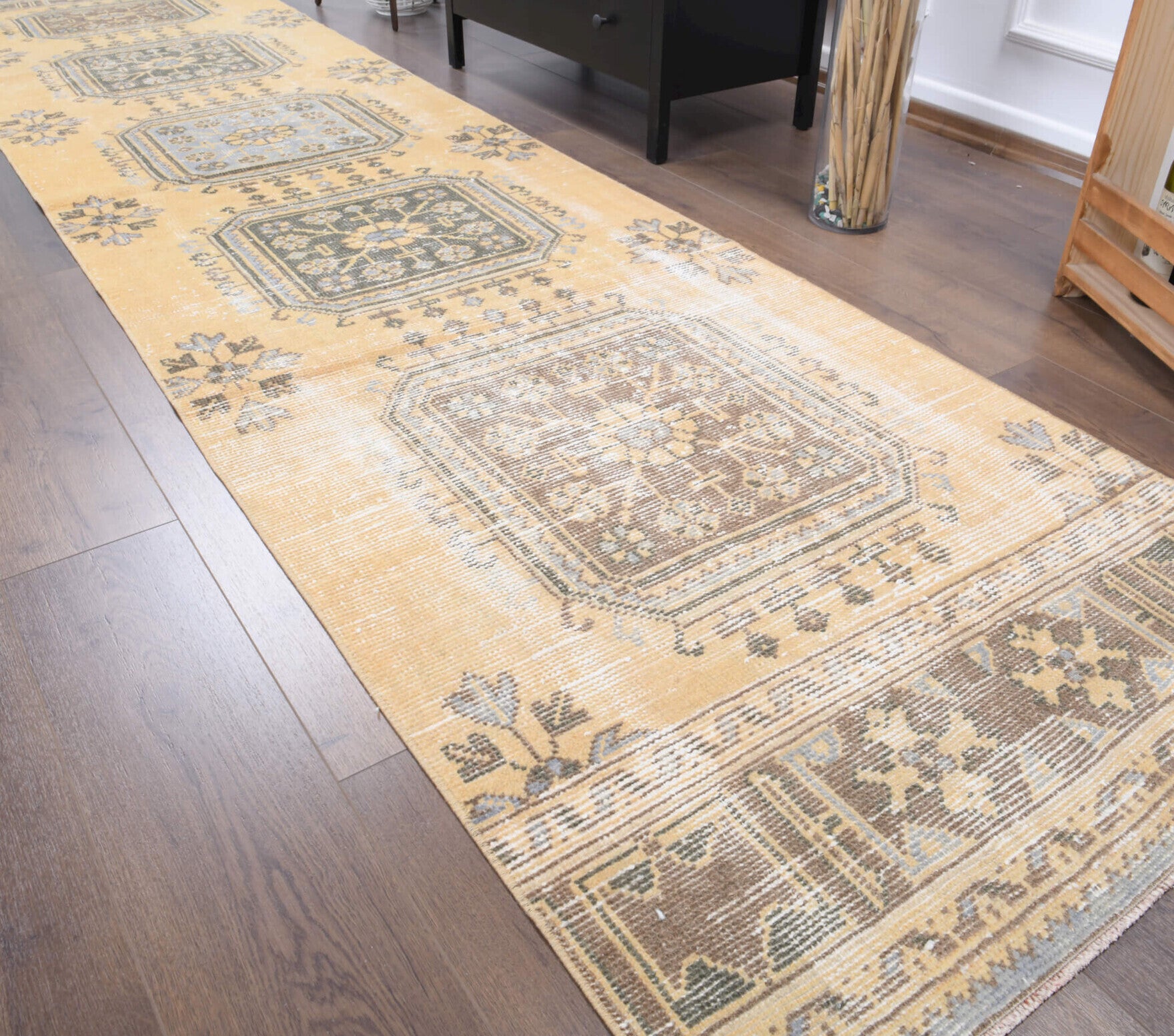 Kalotheia – vintage floral runner for living room or hallway, 3'3" x 12'9" (99x389 cm)