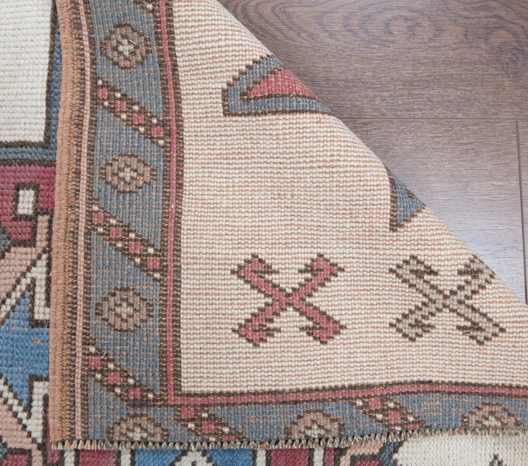 Irmakefsan runner: 1970s handmade Anatolian runner with geometric motifs and cotton backing