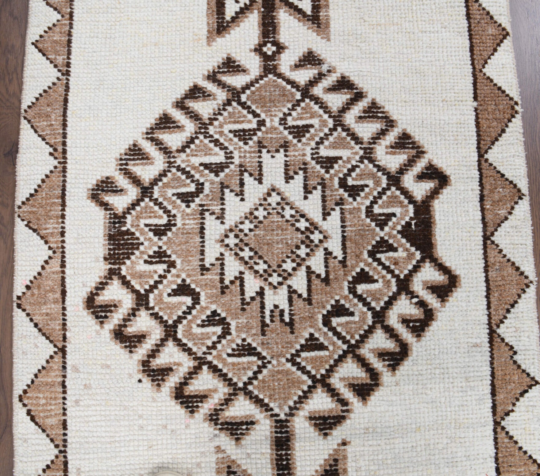 84x346 cm vintage Anatolian runner rug – Iremgul, low pile, wool