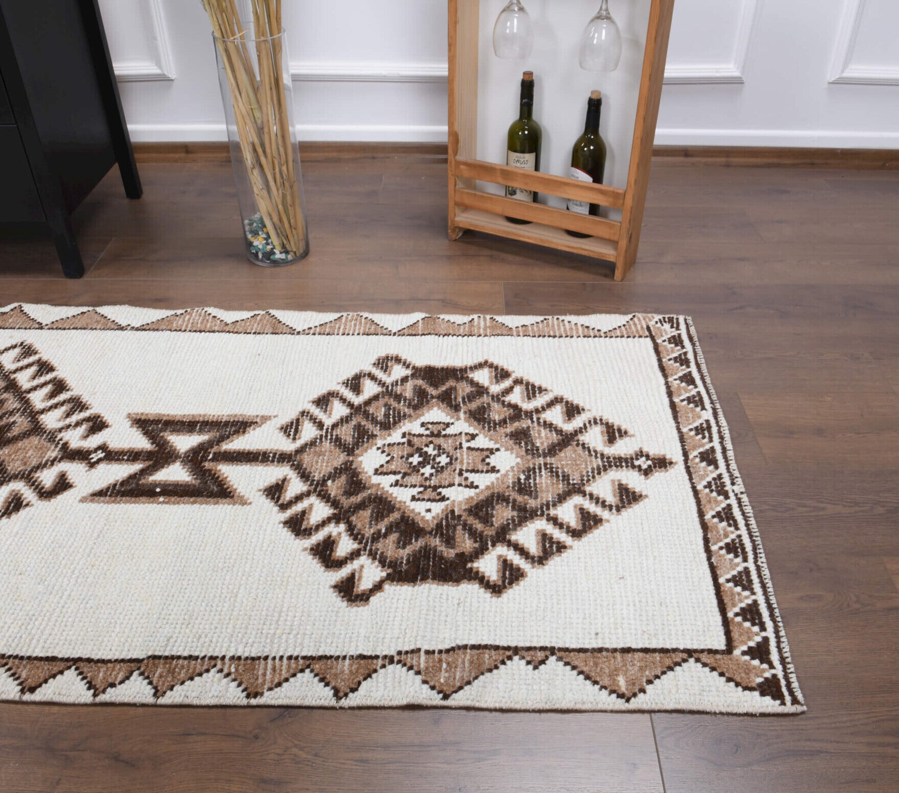 Handmade wool runner from Anatolia, Turkey – Boho Decor Vintage Runner Rug 2'9" x 11'4"