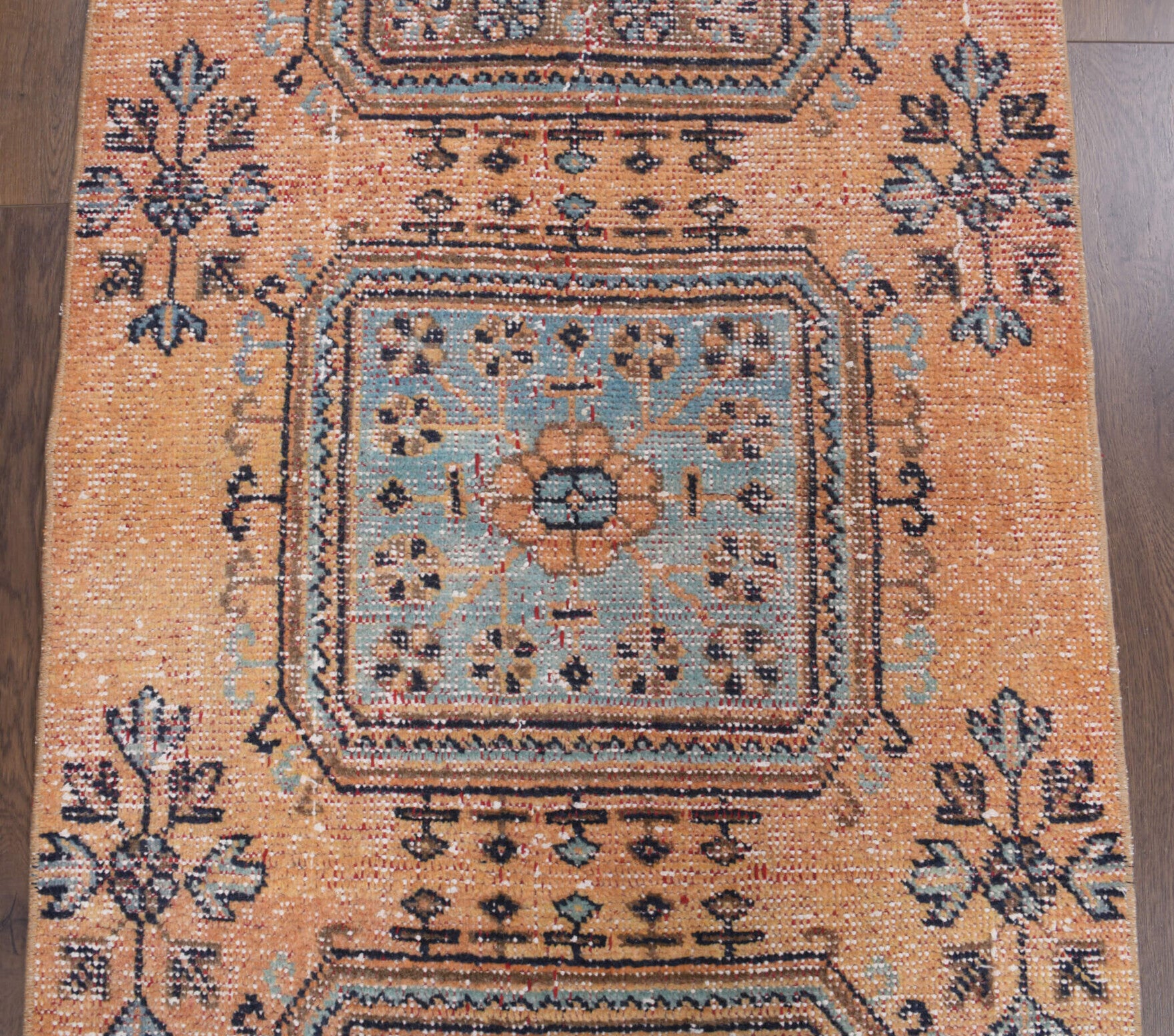 85x326 cm vintage Anatolian runner rug – Ioniaphrosyne, low pile, wool