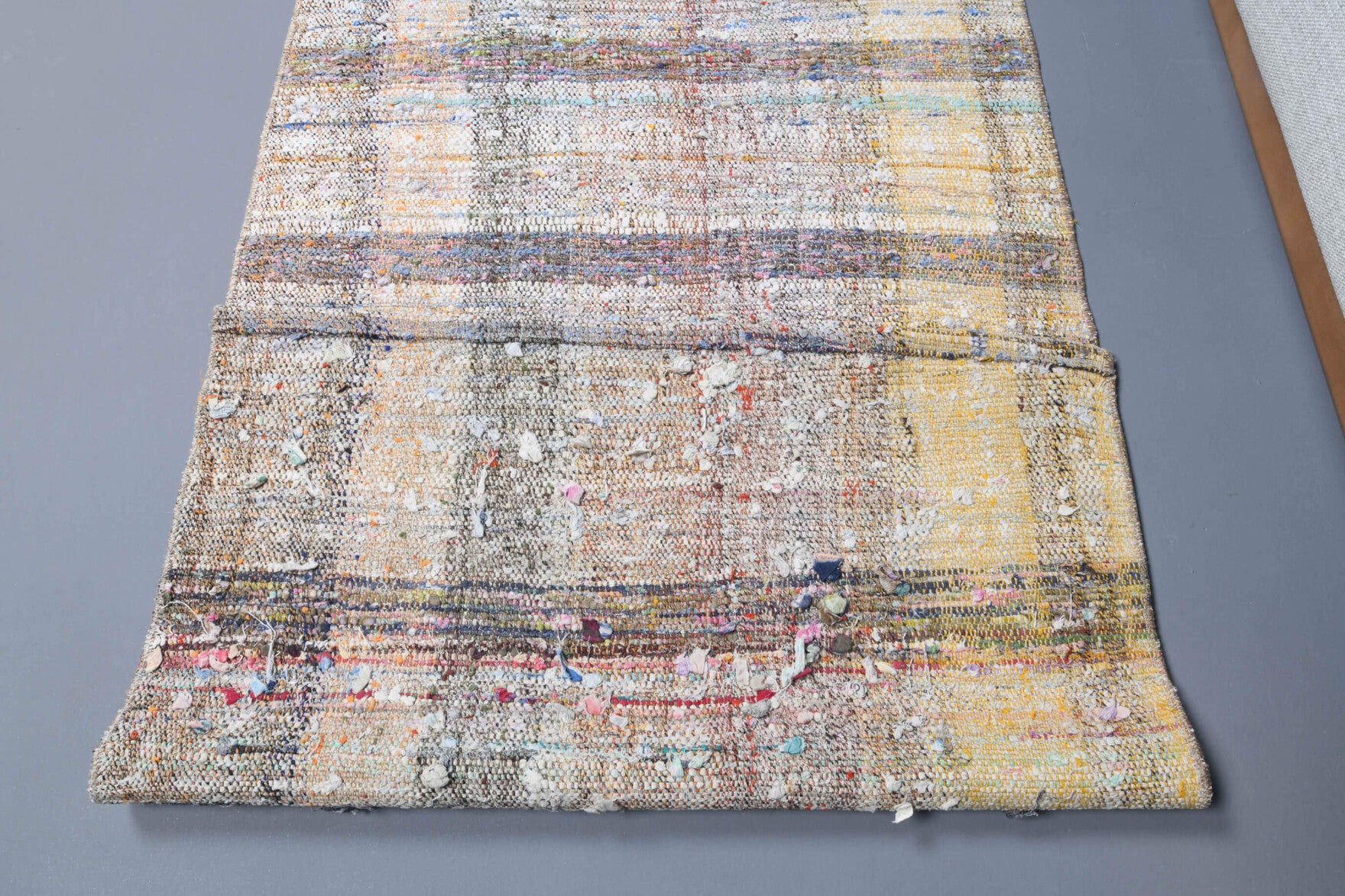 Nausonia – vintage checkered runner for living room or hallway, 2'6" x 6'10" (75x208 cm)